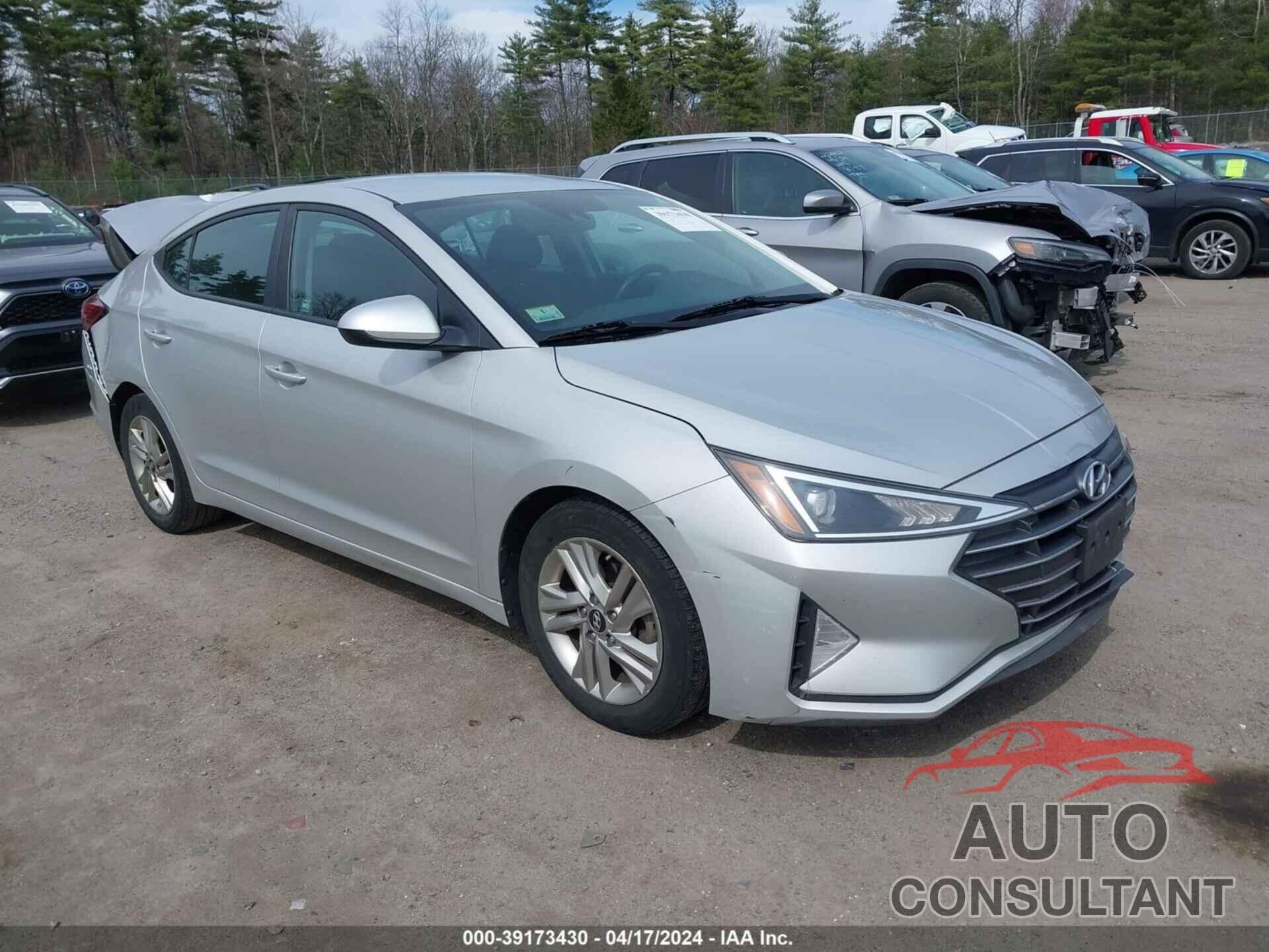 HYUNDAI ELANTRA 2019 - 5NPD84LF0KH447662