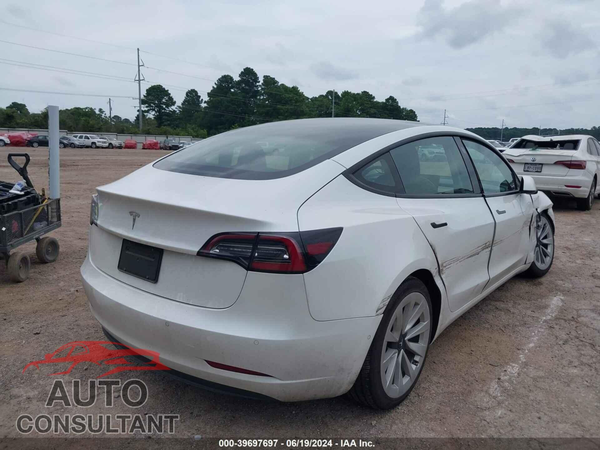 TESLA MODEL 3 2022 - 5YJ3E1EA9NF187799