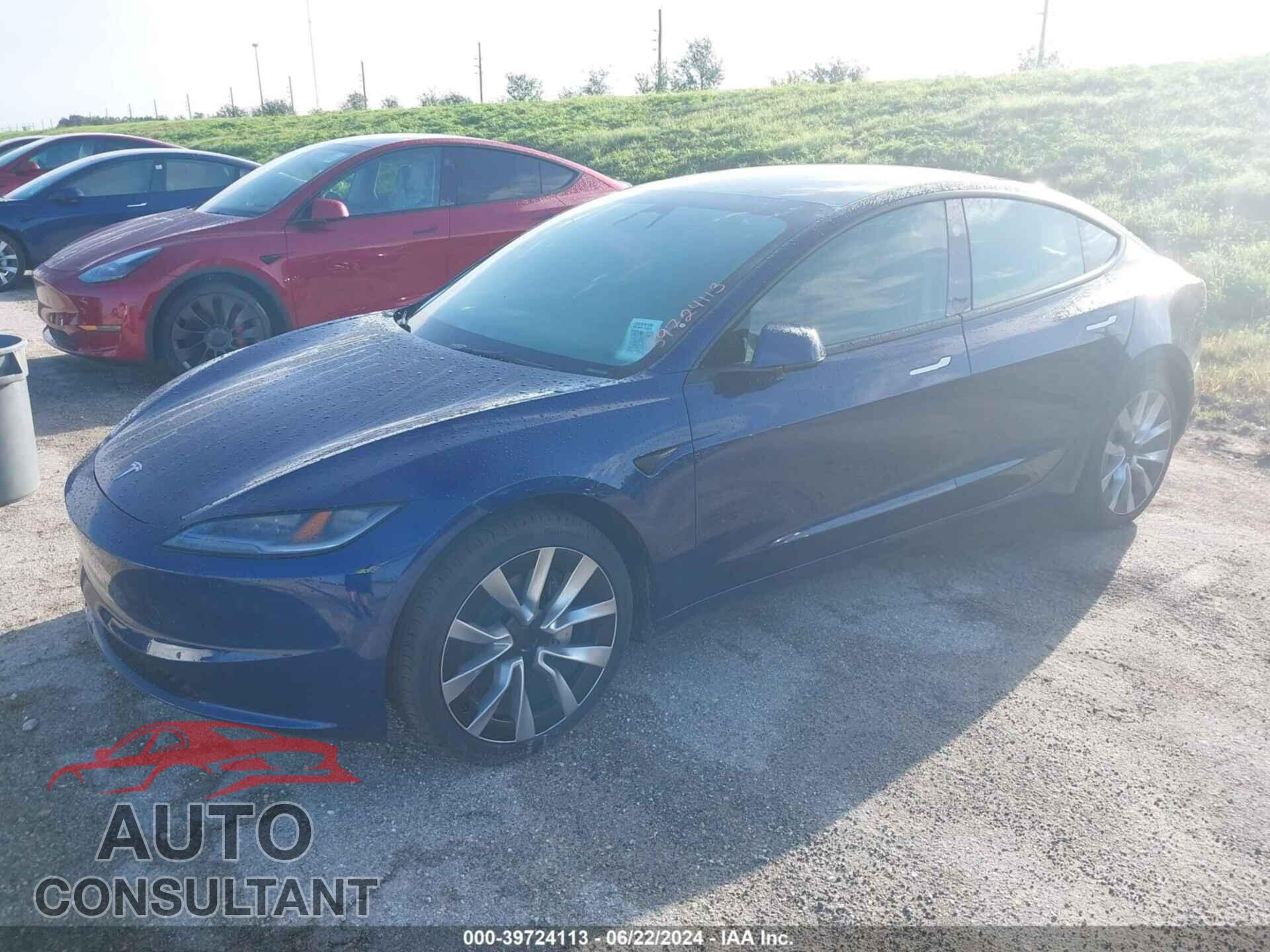 TESLA MODEL 3 2024 - 5YJ3E1EA7RF752654