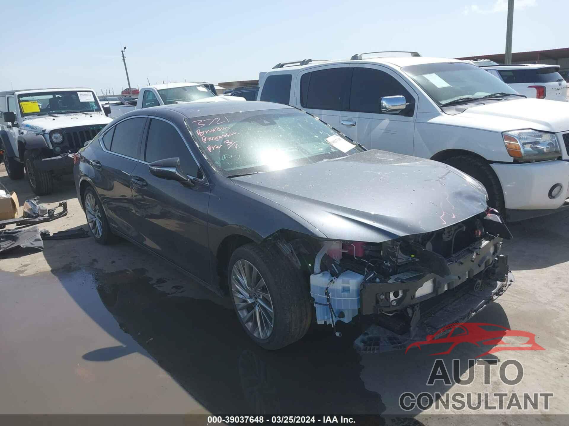 LEXUS ES 300H 2022 - 58AFA1C12NU026136