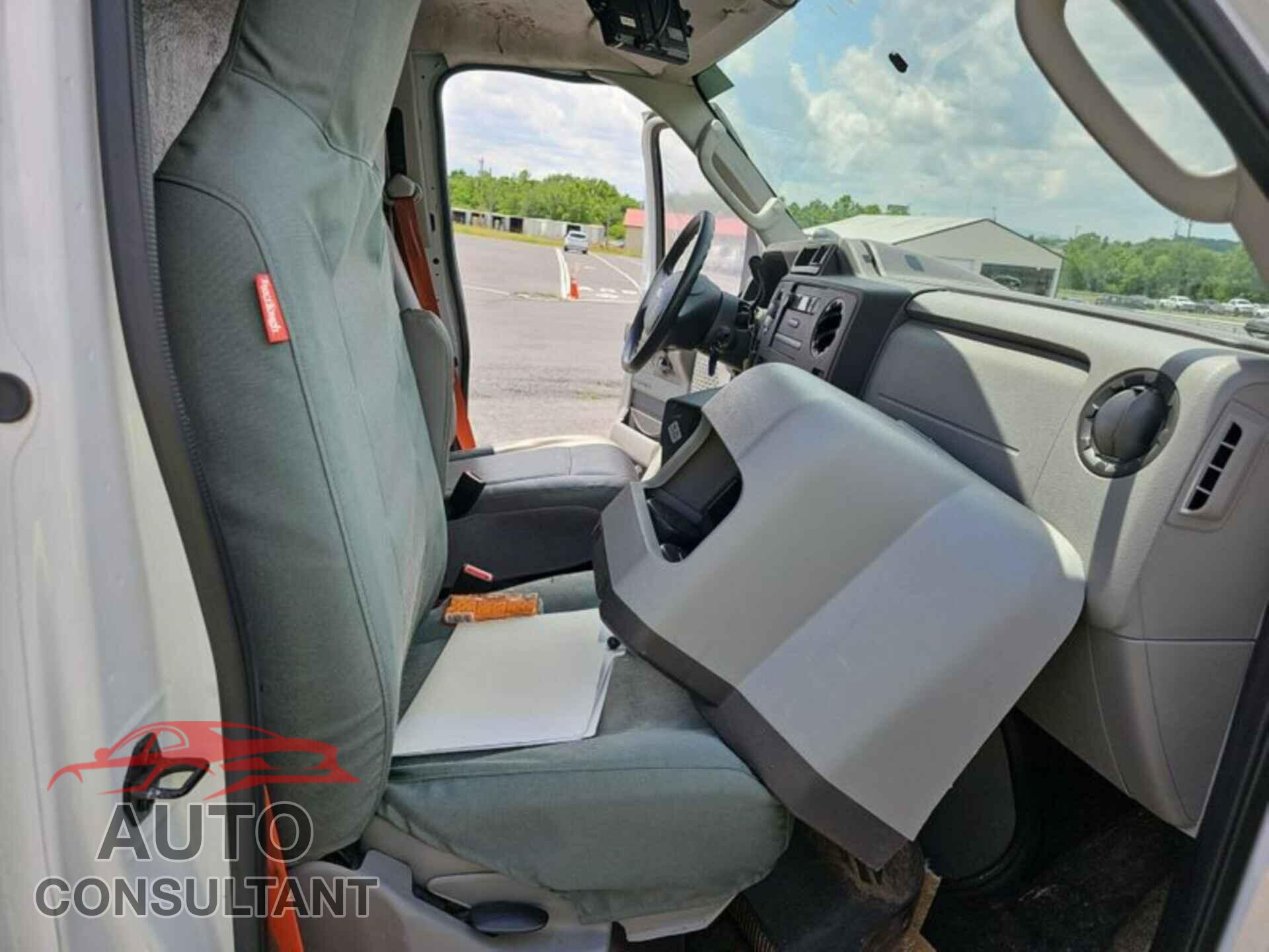 FORD E-450 CUTAWAY 2017 - 1FDXE4FS5HDC68610