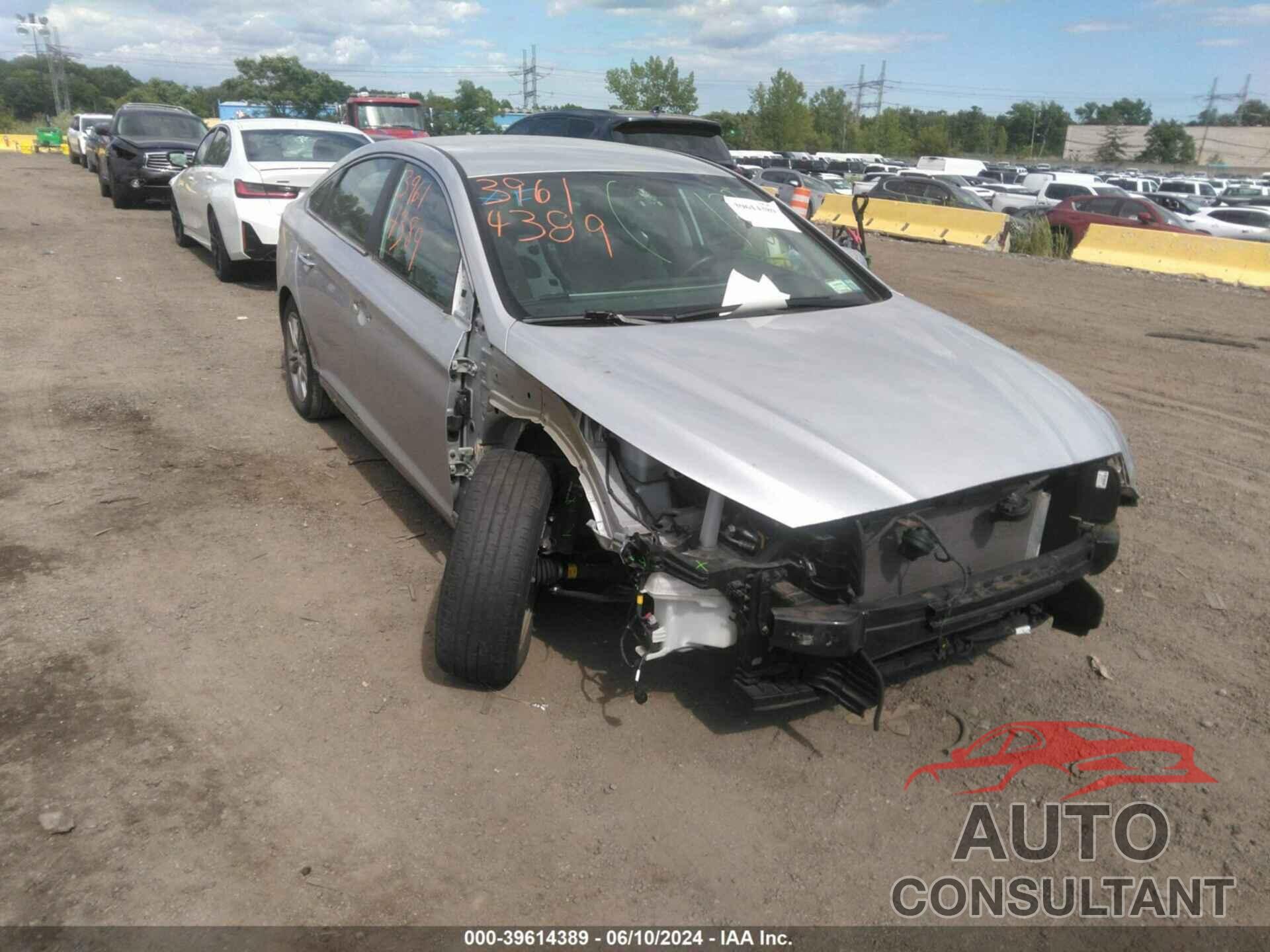 HYUNDAI SONATA 2018 - 5NPE34AF7JH718219
