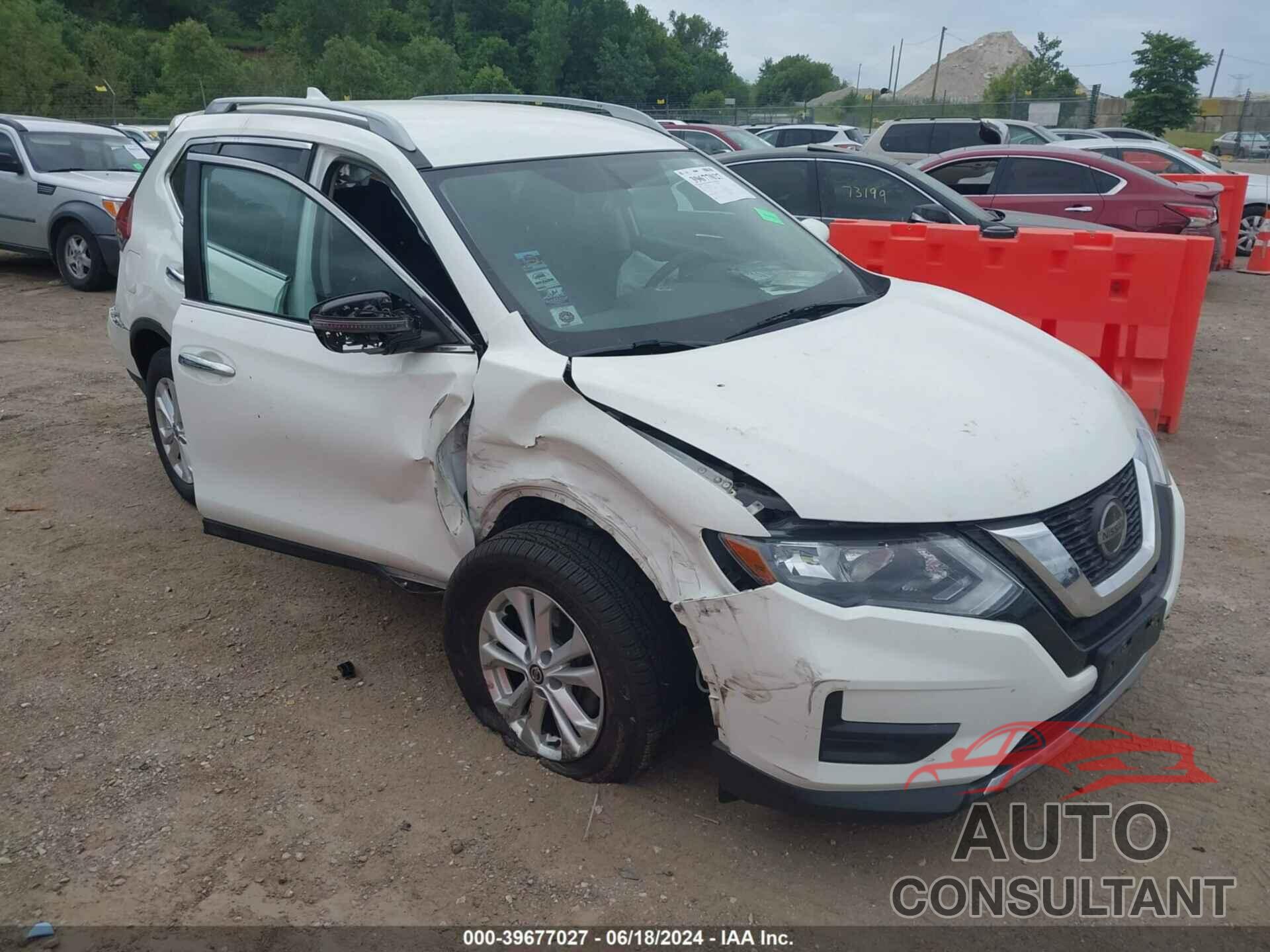 NISSAN ROGUE 2018 - 5N1AT2MV7JC779759