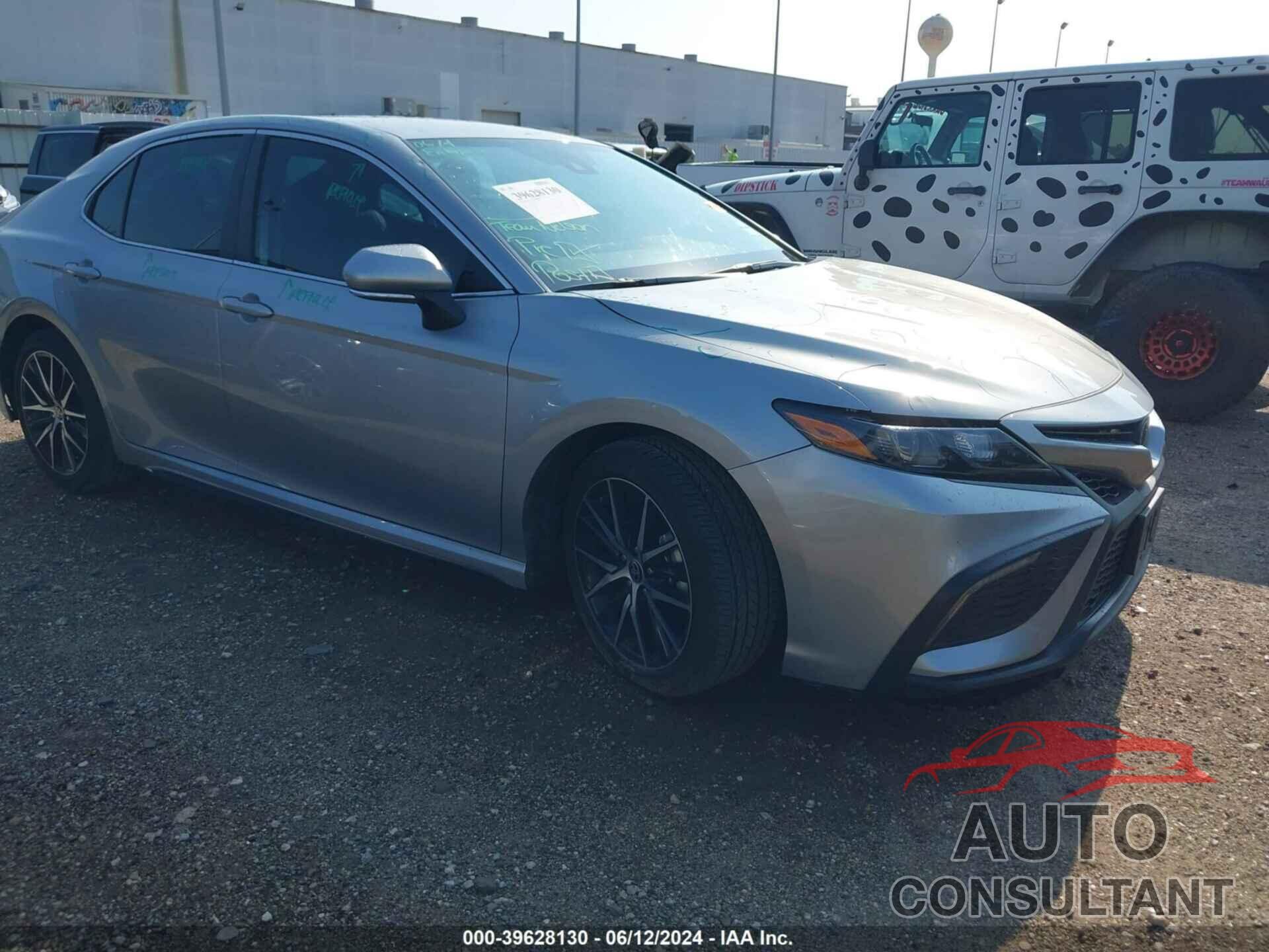 TOYOTA CAMRY 2024 - 4T1G11AK5RU197458