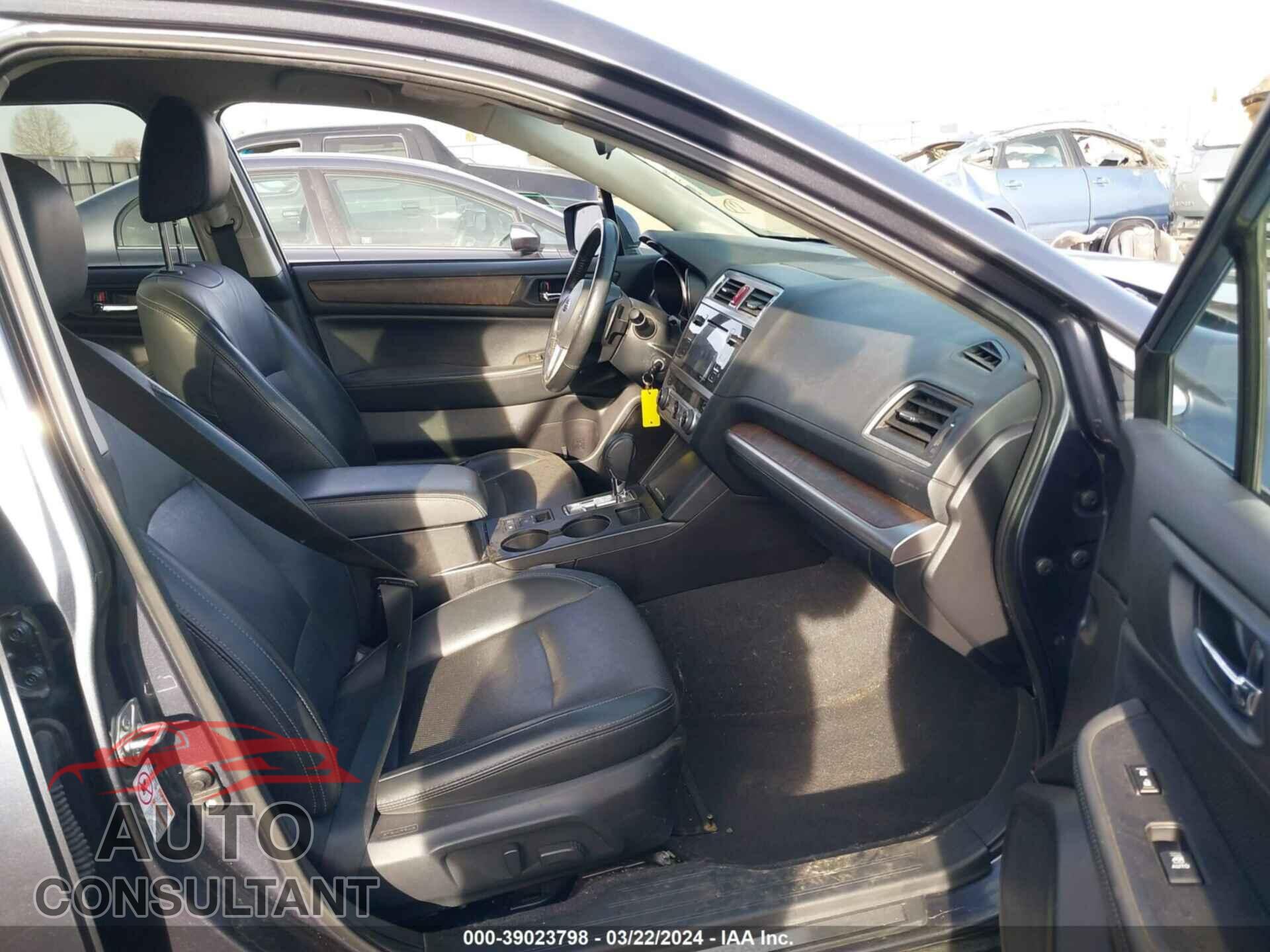 SUBARU OUTBACK 2016 - 4S4BSAJC0G3243507