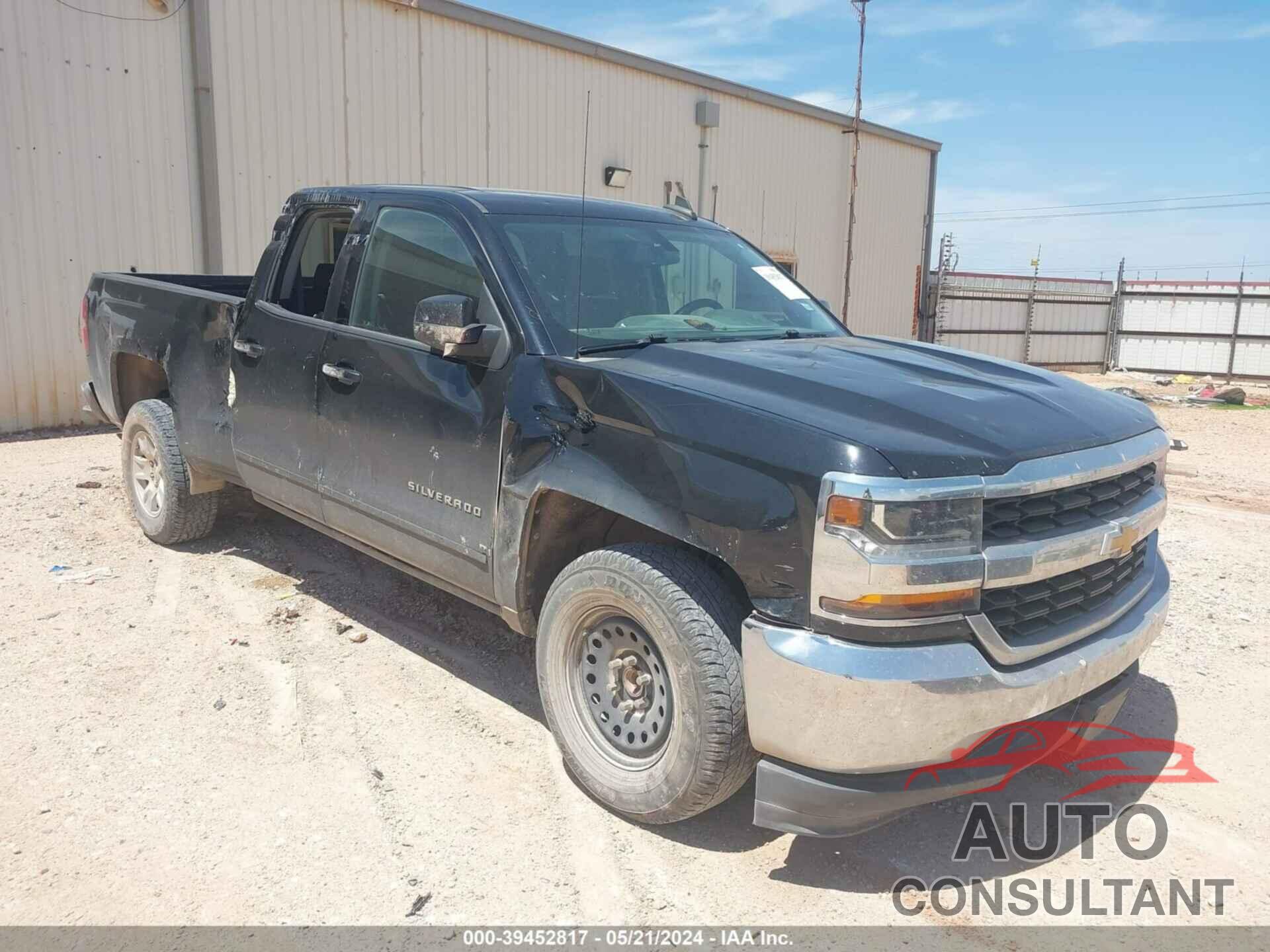 CHEVROLET SILVERADO 1500 2018 - 1GCRCREC8JZ141787