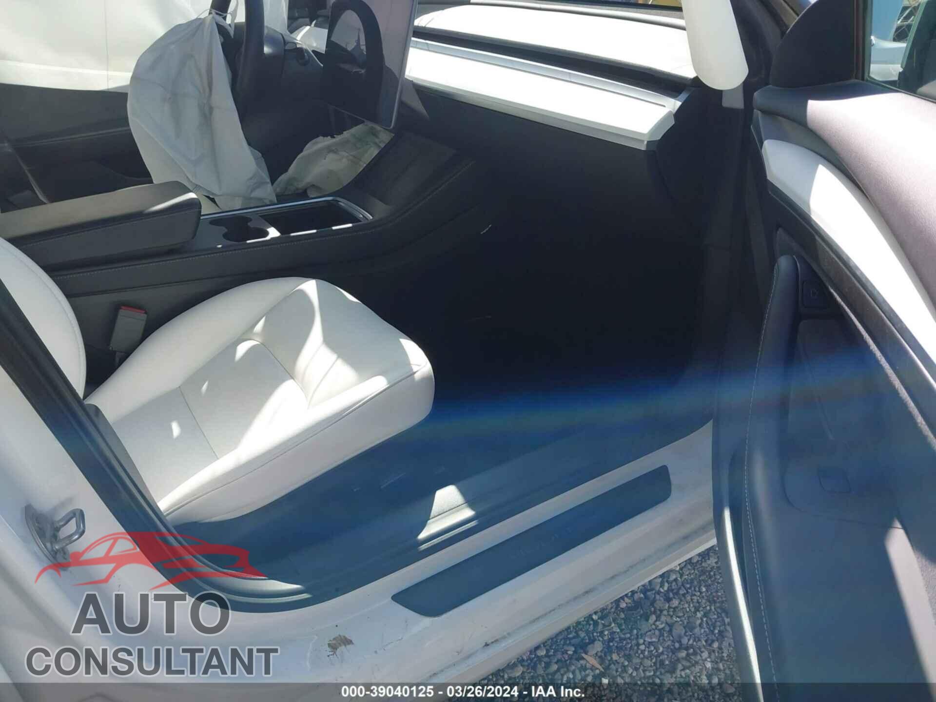 TESLA MODEL 3 2021 - 5YJ3E1EB4MF010231