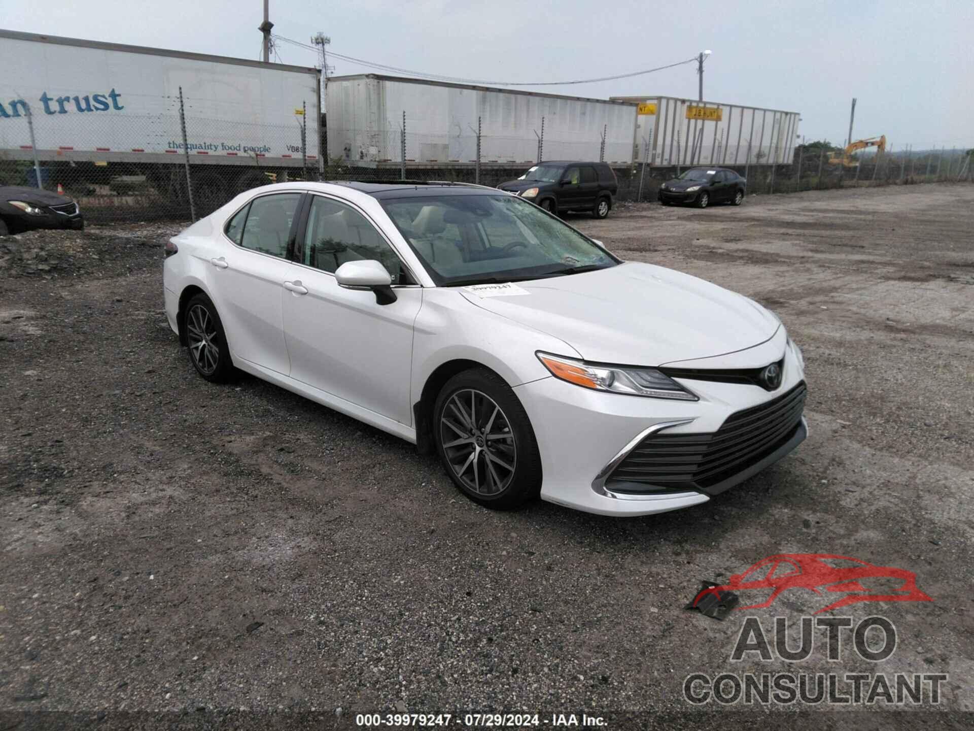 TOYOTA CAMRY 2023 - 4T1F11AKXPU127110