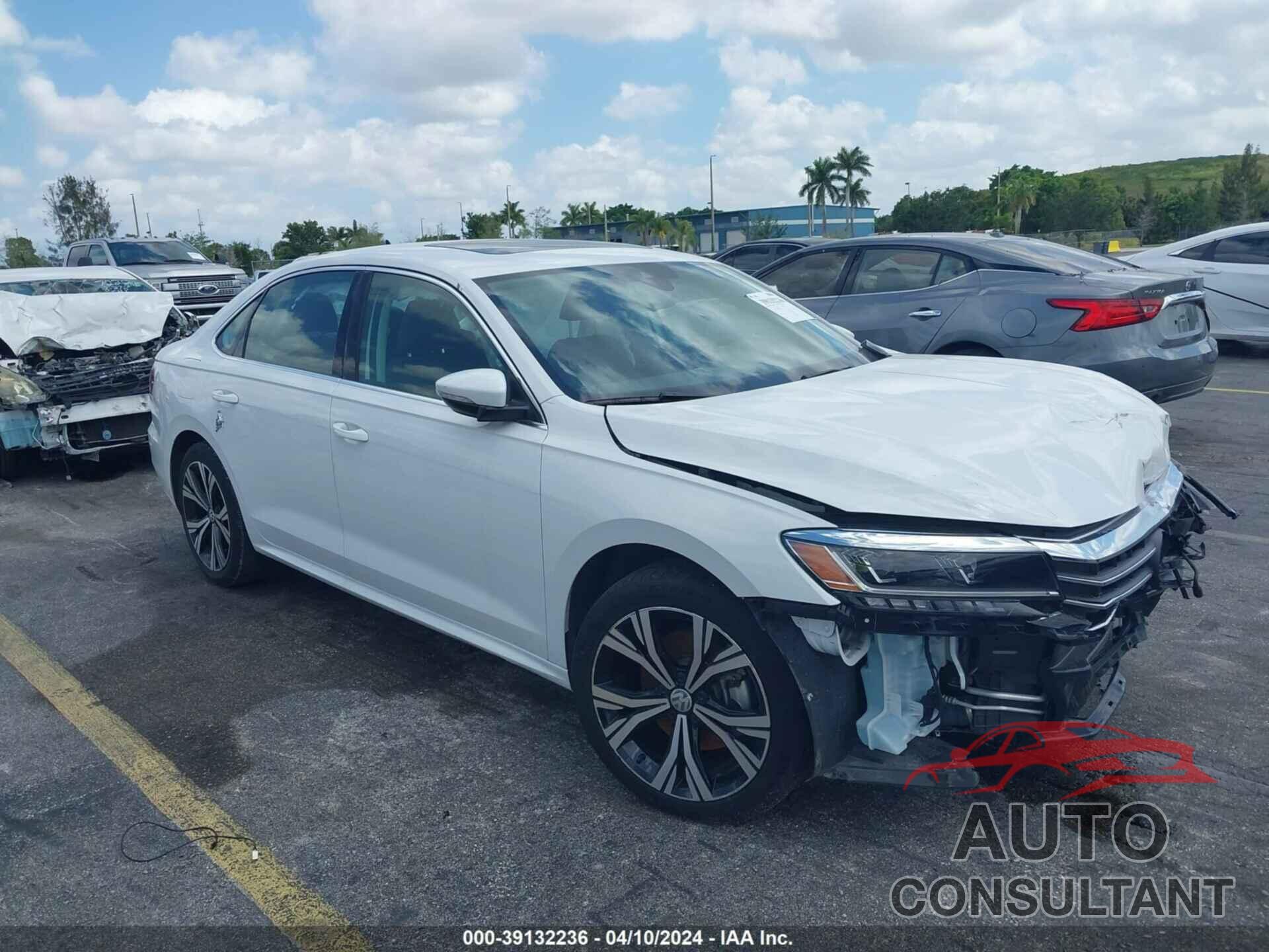 VOLKSWAGEN PASSAT 2022 - 1VWSA7A36NC002166