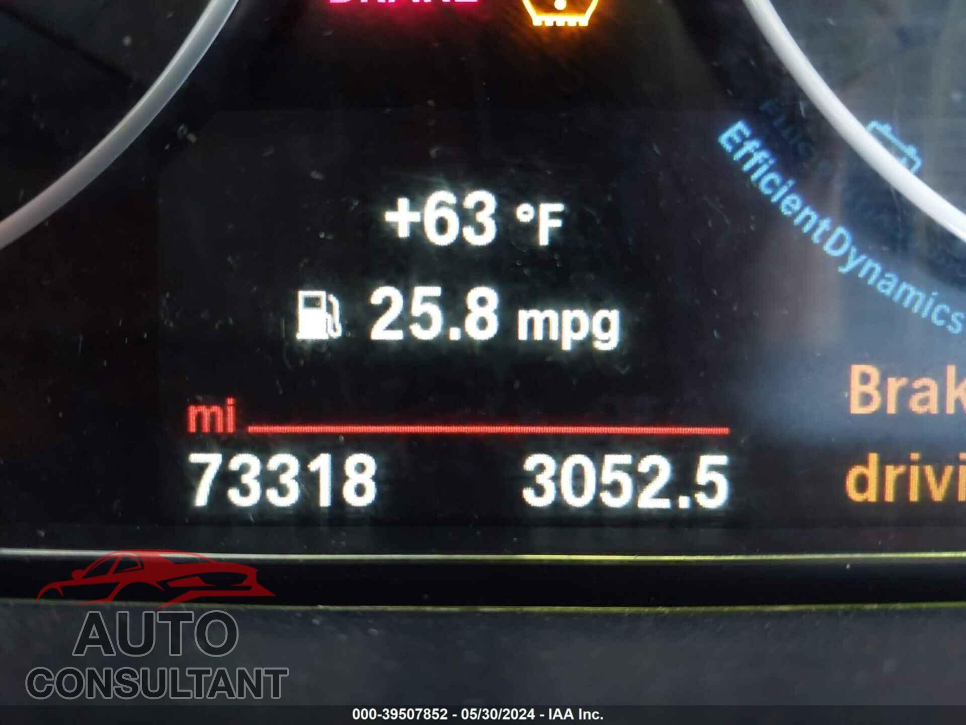 BMW 320I 2016 - WBA8E5G54GNU19966