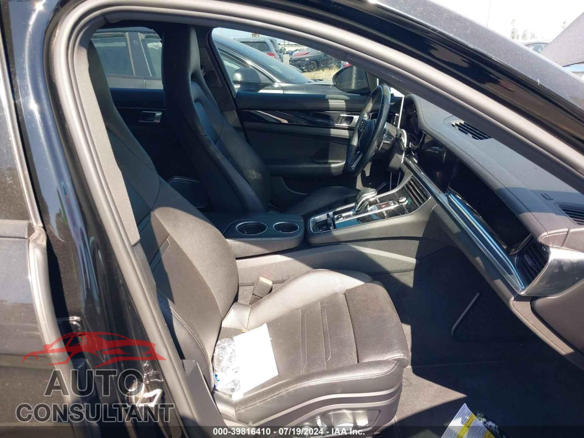 PORSCHE PANAMERA 2018 - WP0AB2A77JL136535