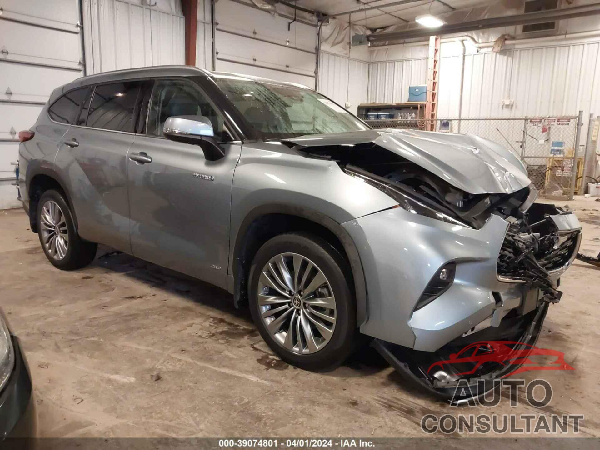 TOYOTA HIGHLANDER 2021 - 5TDEBRCH6MS016597