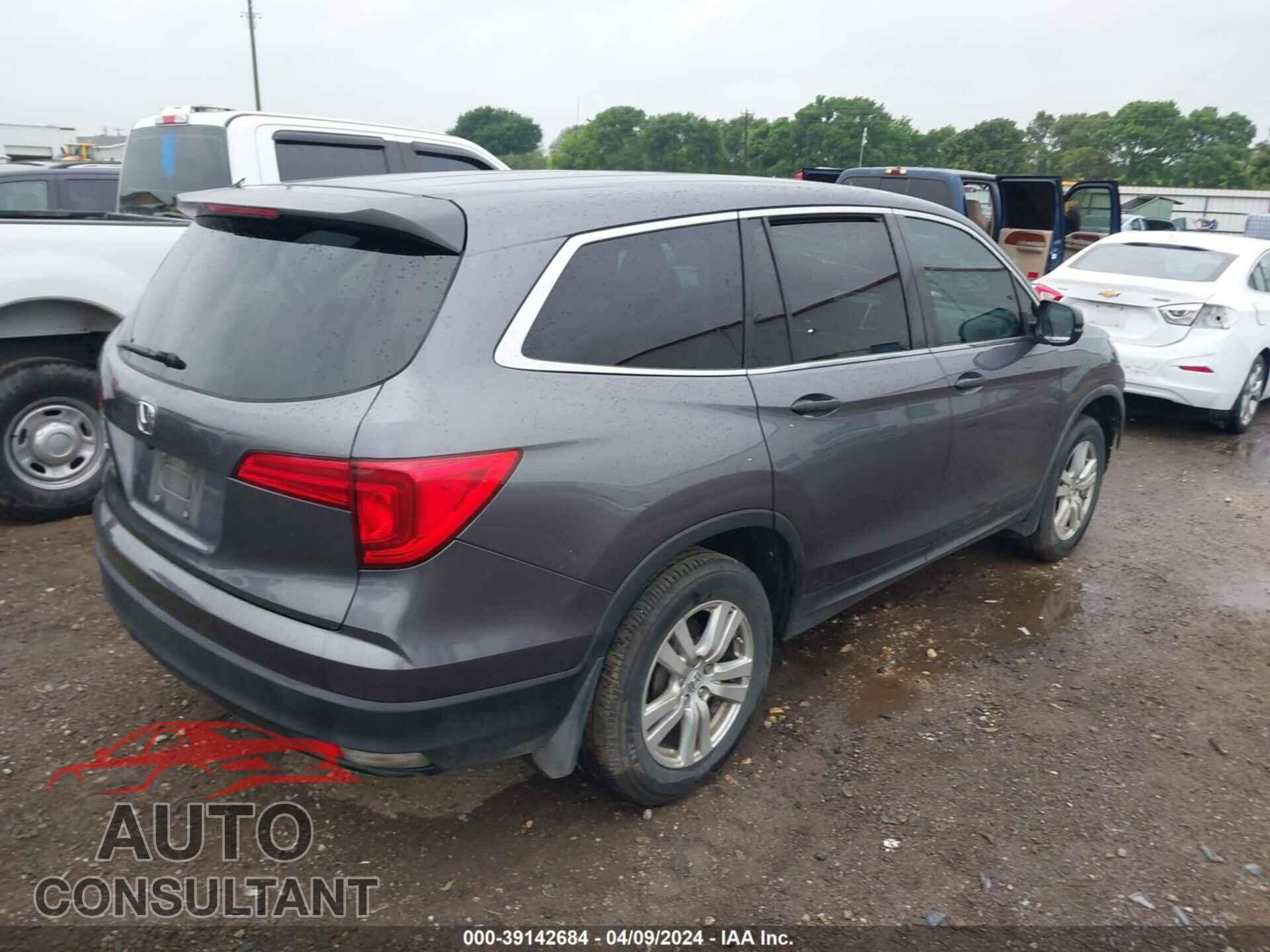 HONDA PILOT 2017 - 5FNYF5H12HB044896