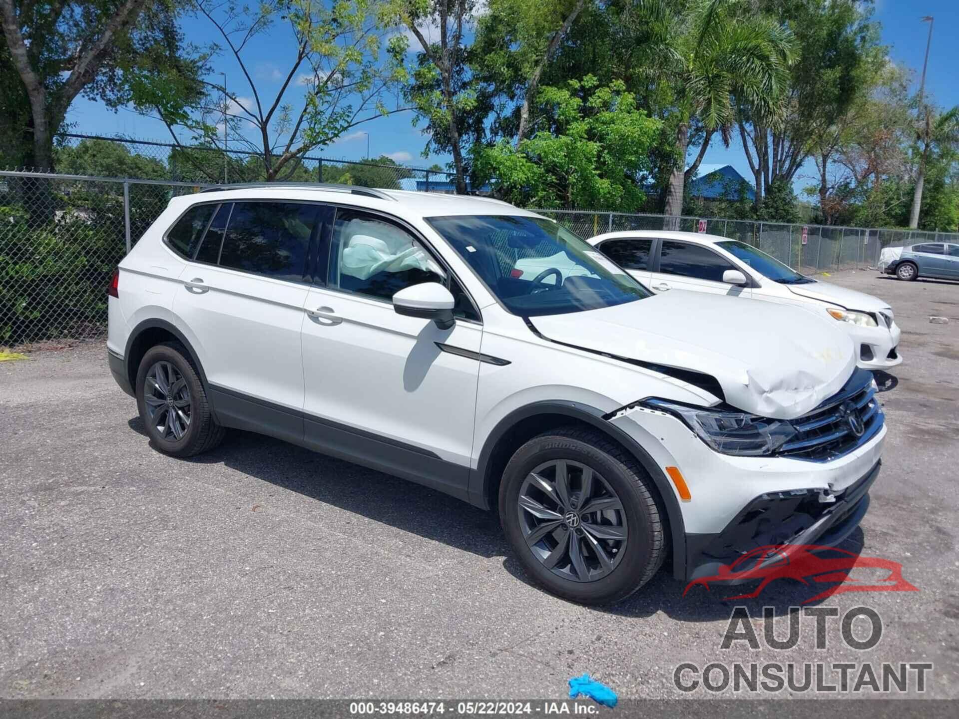 VOLKSWAGEN TIGUAN 2022 - 3VV3B7AX8NM114863