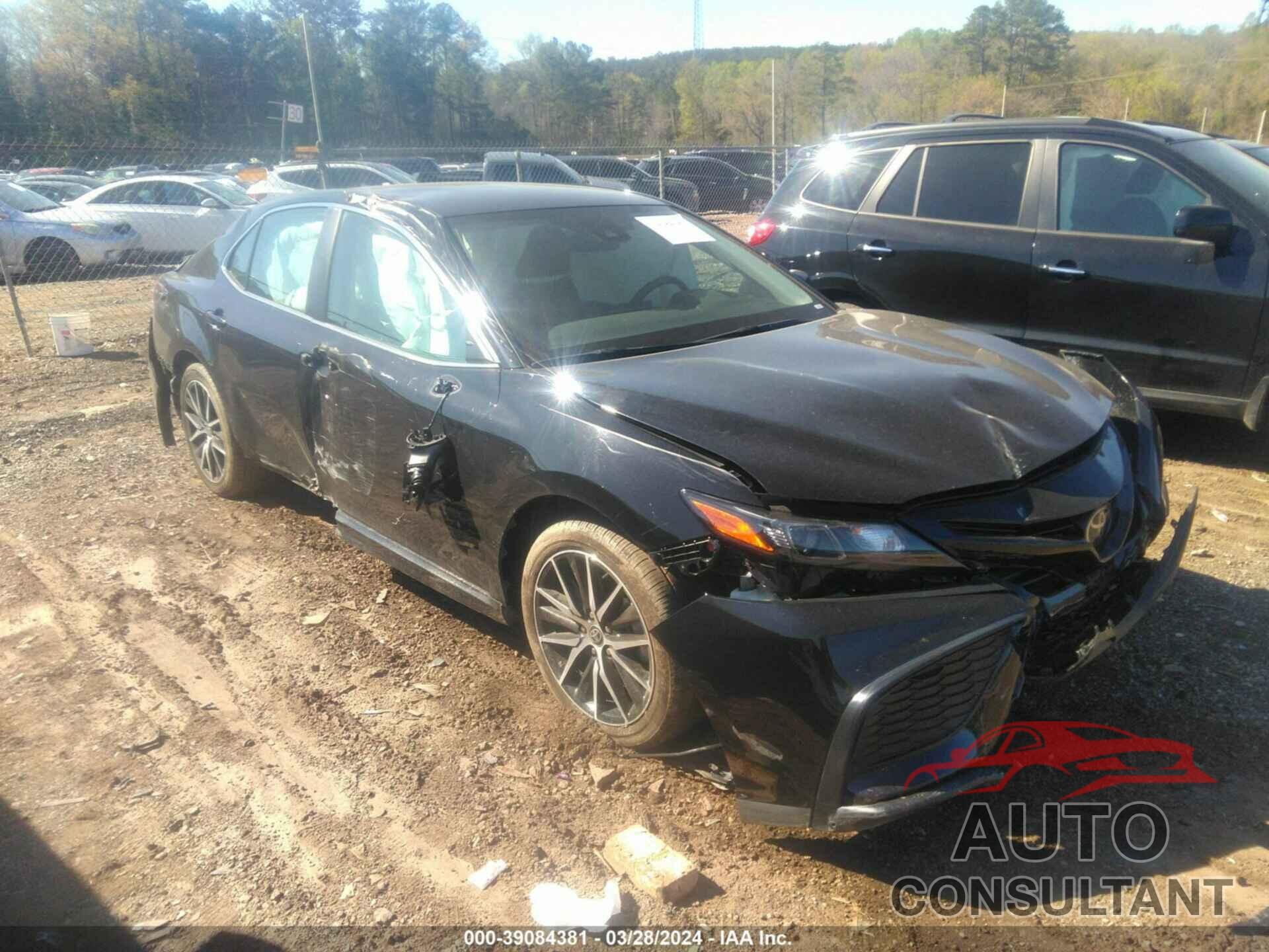 TOYOTA CAMRY 2023 - 4T1G11AK3PU766952