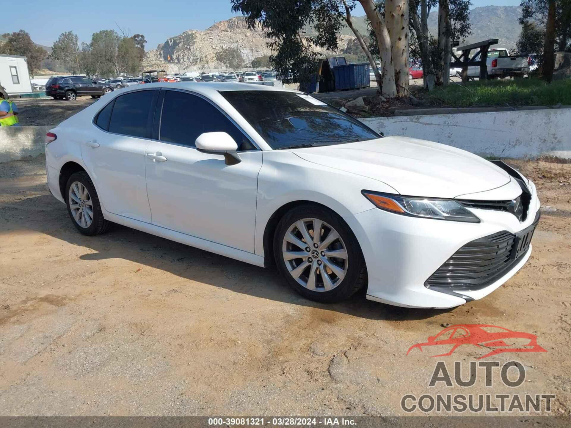 TOYOTA CAMRY 2018 - JTNB11HK5J3067934