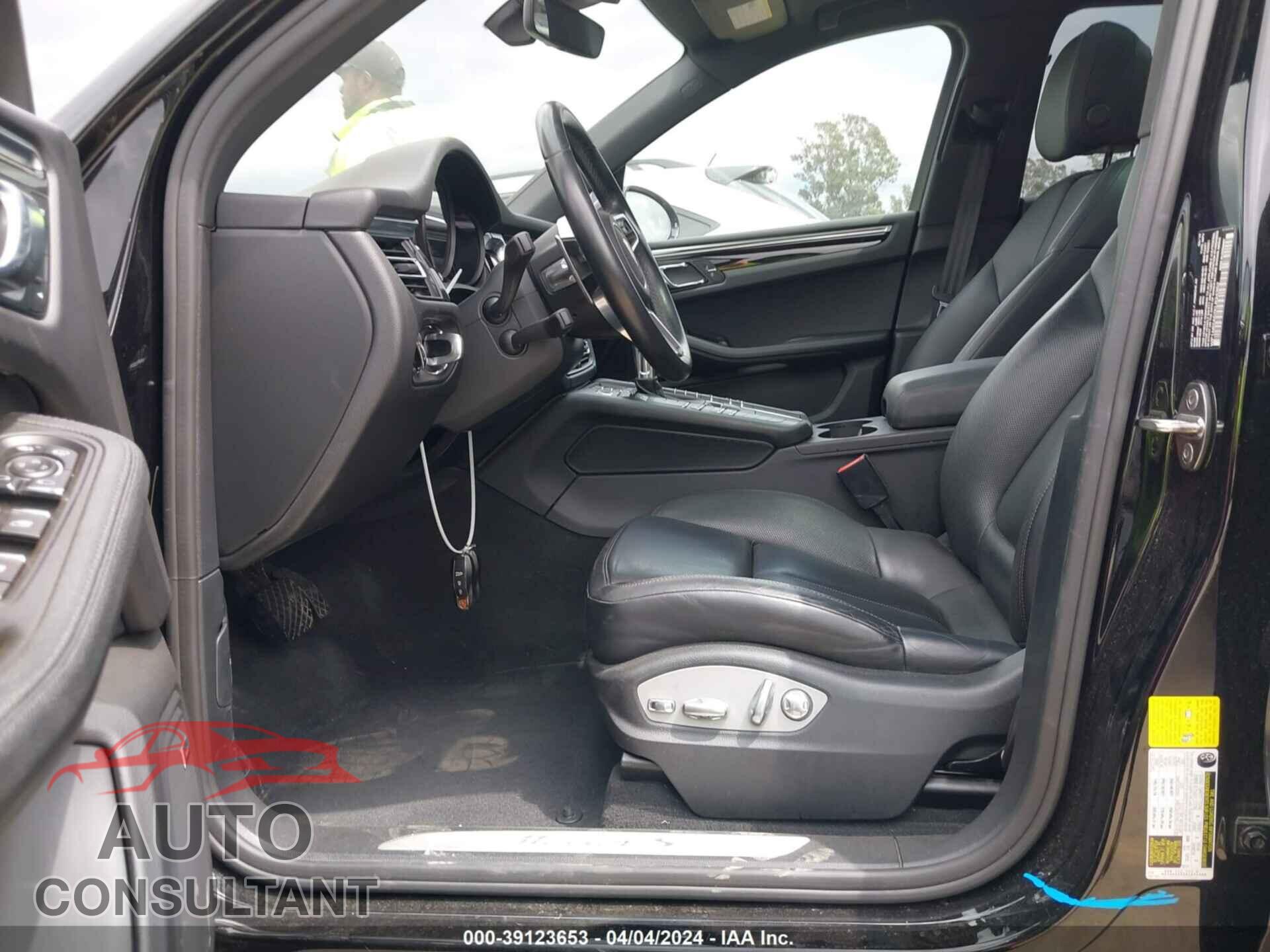 PORSCHE MACAN 2019 - WP1AB2A52KLB34352