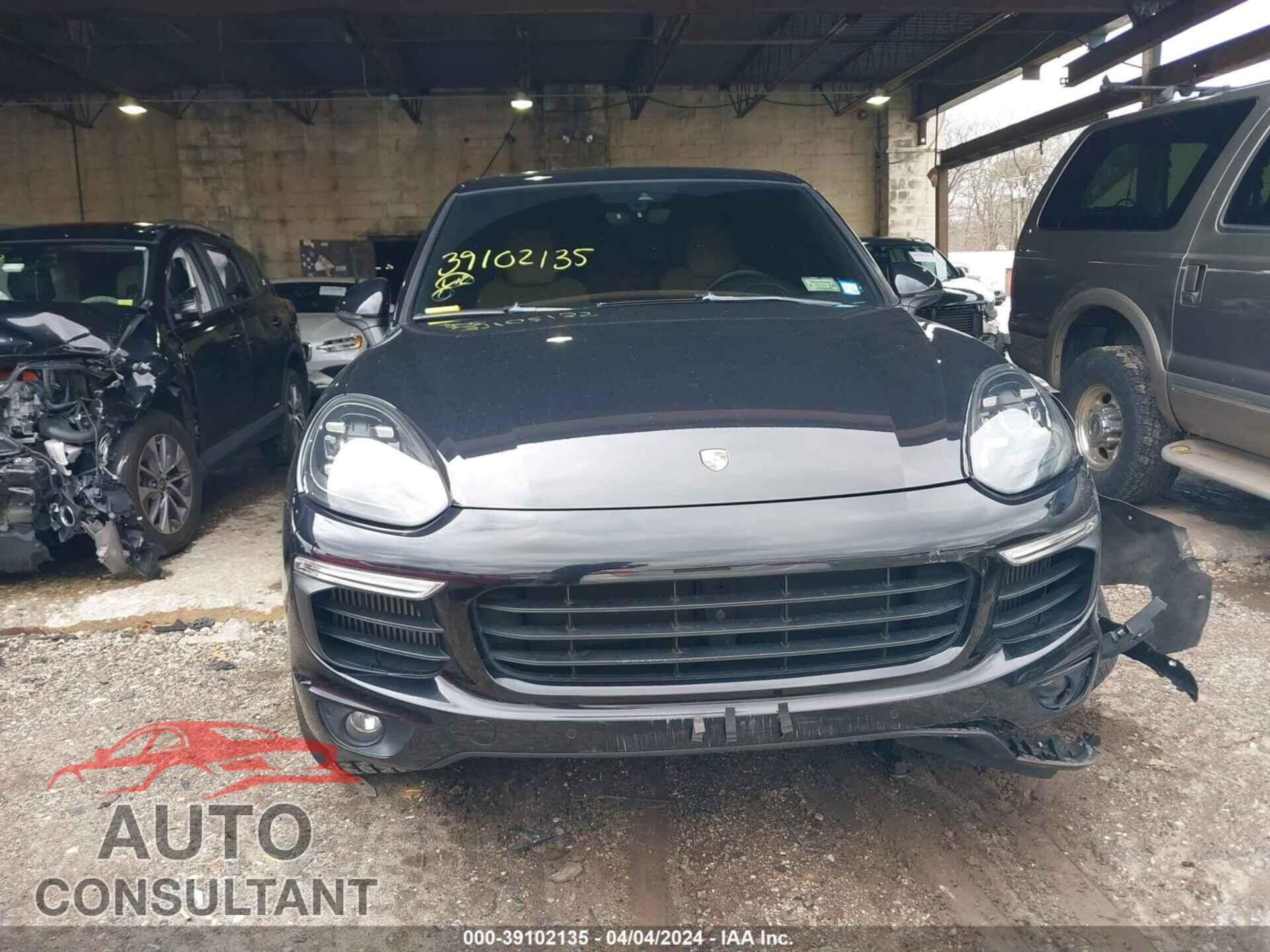 PORSCHE CAYENNE 2017 - WP1AB2A20HLA52246