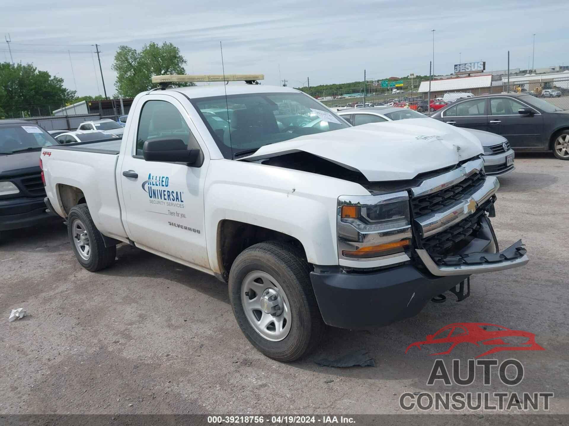 CHEVROLET SILVERADO 1500 2018 - 1GCNKNEH2JZ248176
