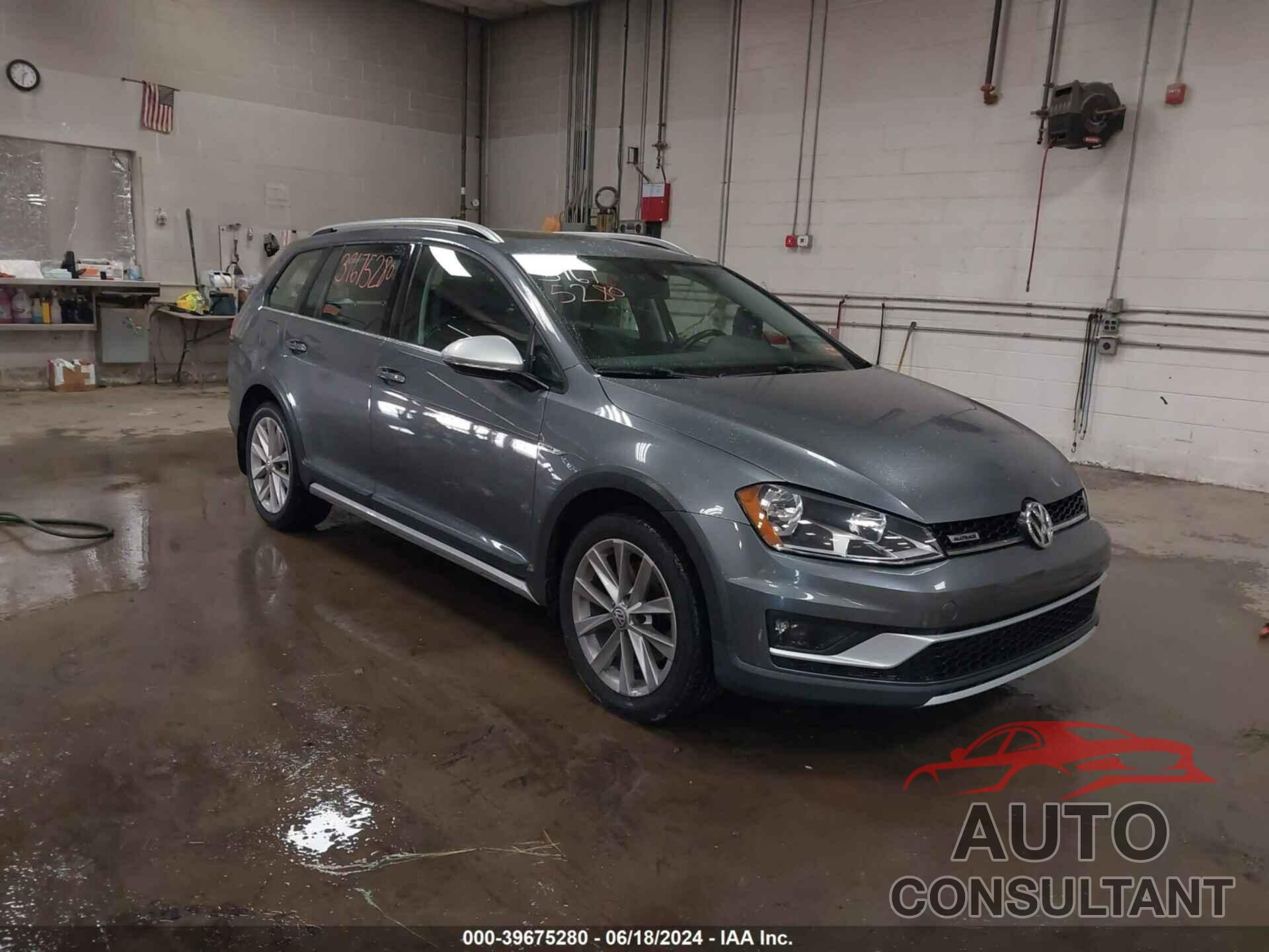 VOLKSWAGEN GOLF ALLTRACK 2017 - 3VWH17AU2HM521625