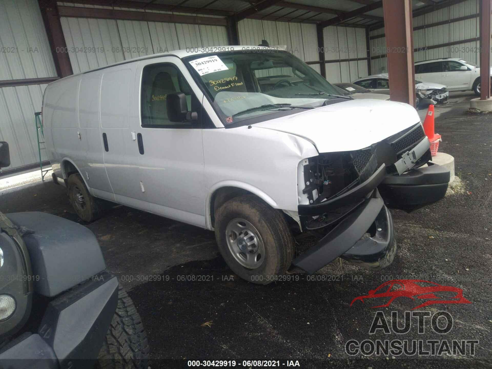 CHEVROLET EXPRESS CARGO VAN 2018 - 1GCWGAFP1J1286100