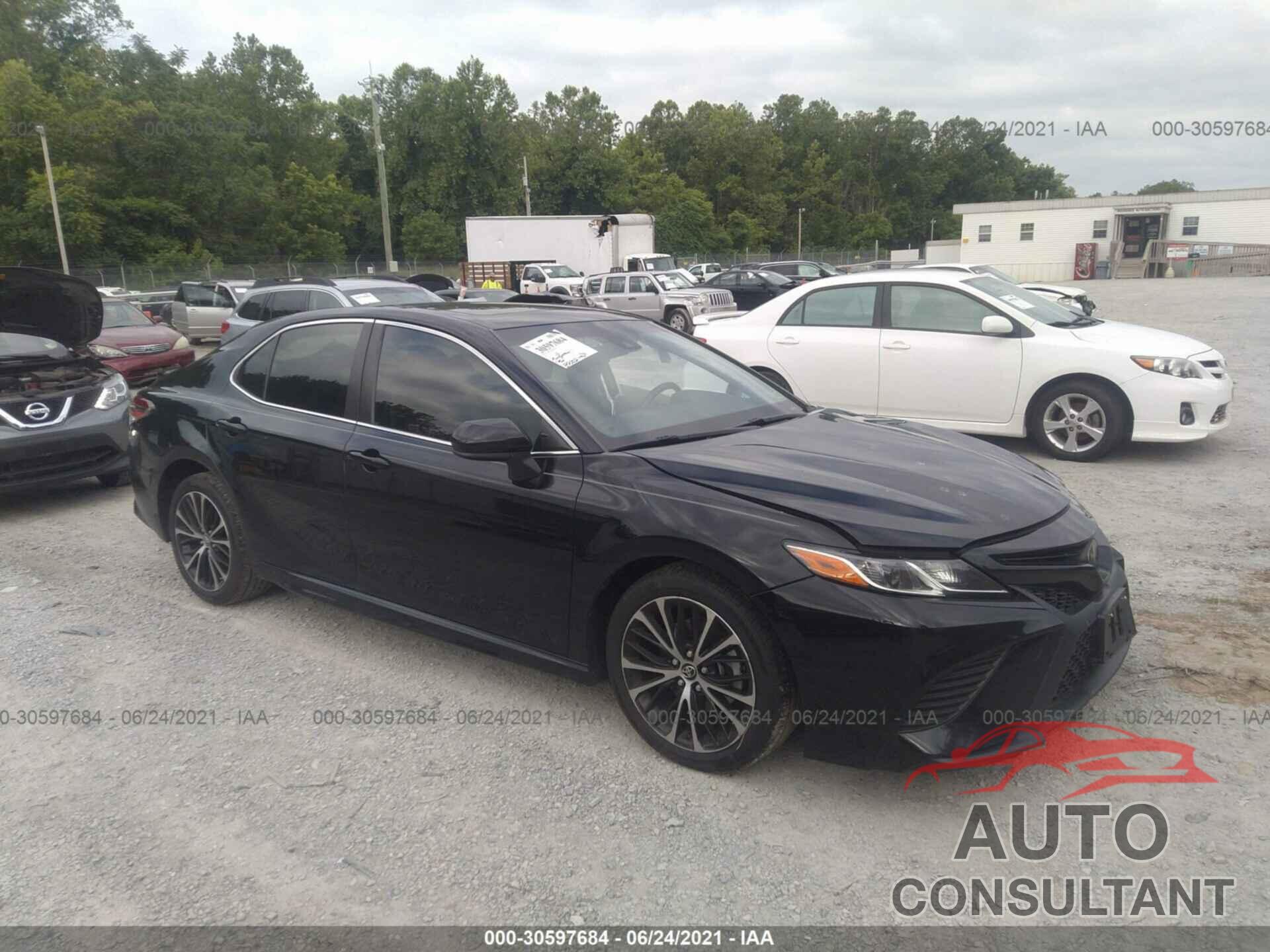 TOYOTA CAMRY 2018 - JTNB11HK0J3050006