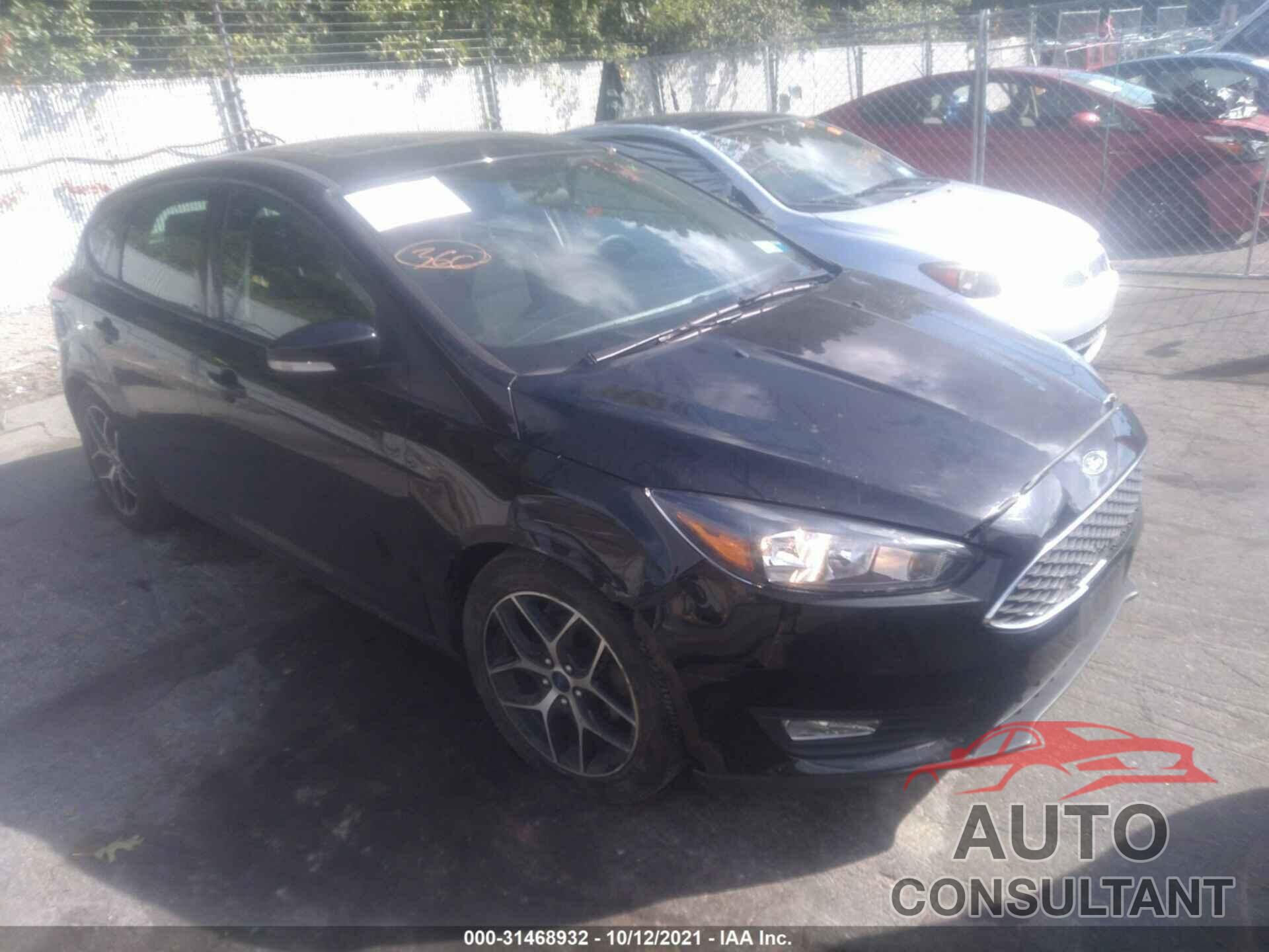 FORD FOCUS 2018 - 1FADP3M29JL225971