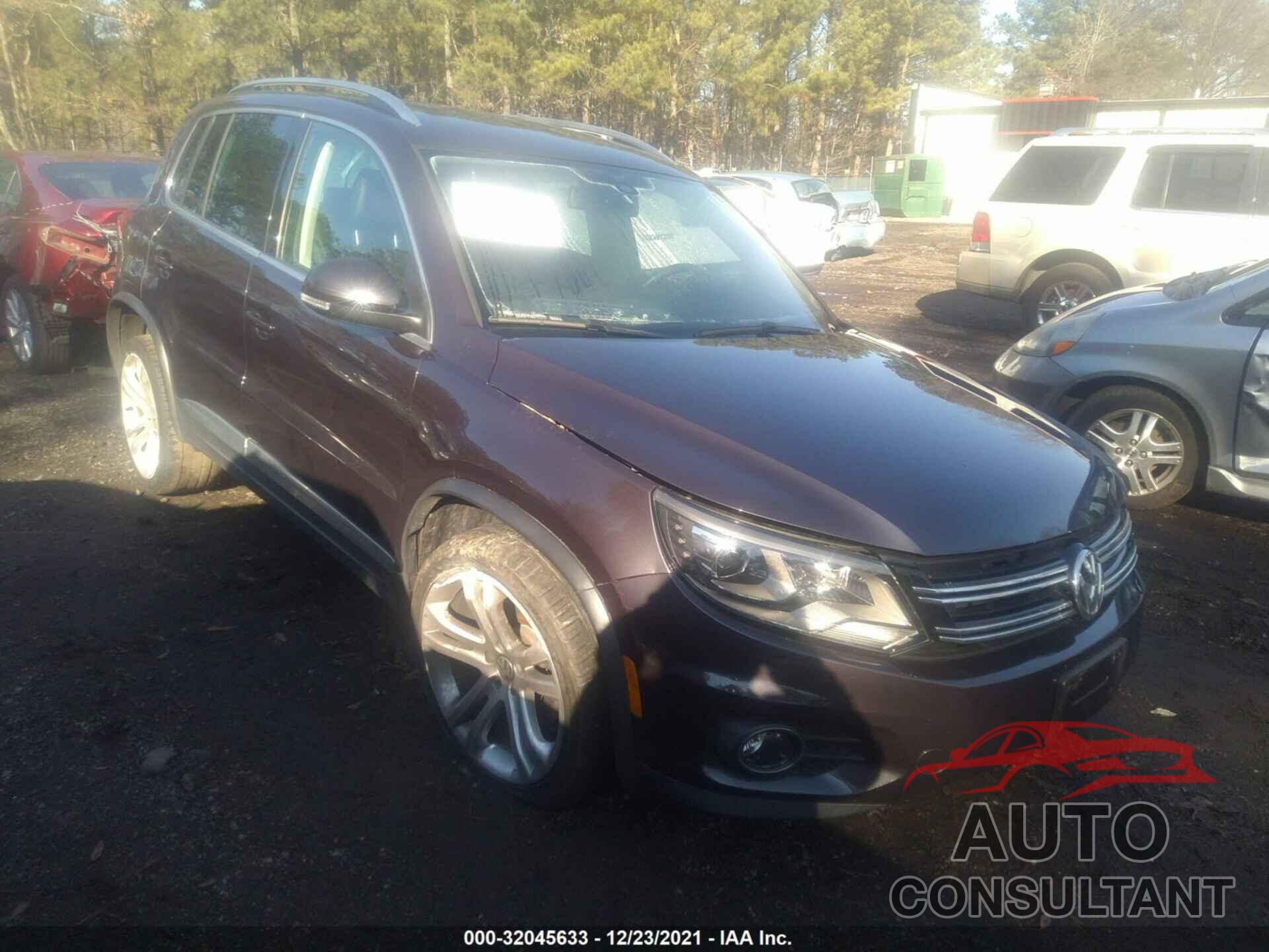 VOLKSWAGEN TIGUAN 2016 - WVGAV7AX1GW540387