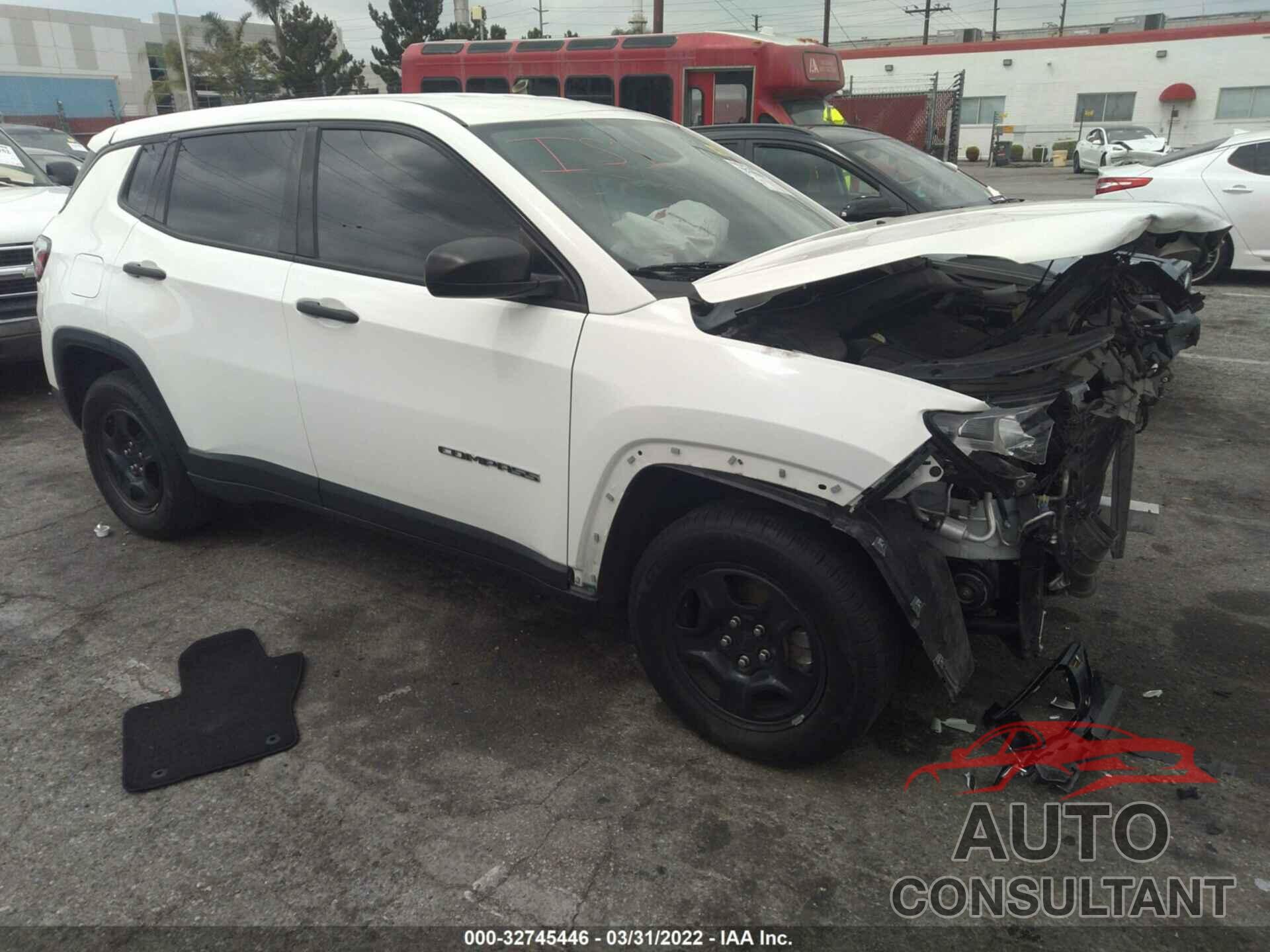 JEEP COMPASS 2018 - 3C4NJCAB8JT471533