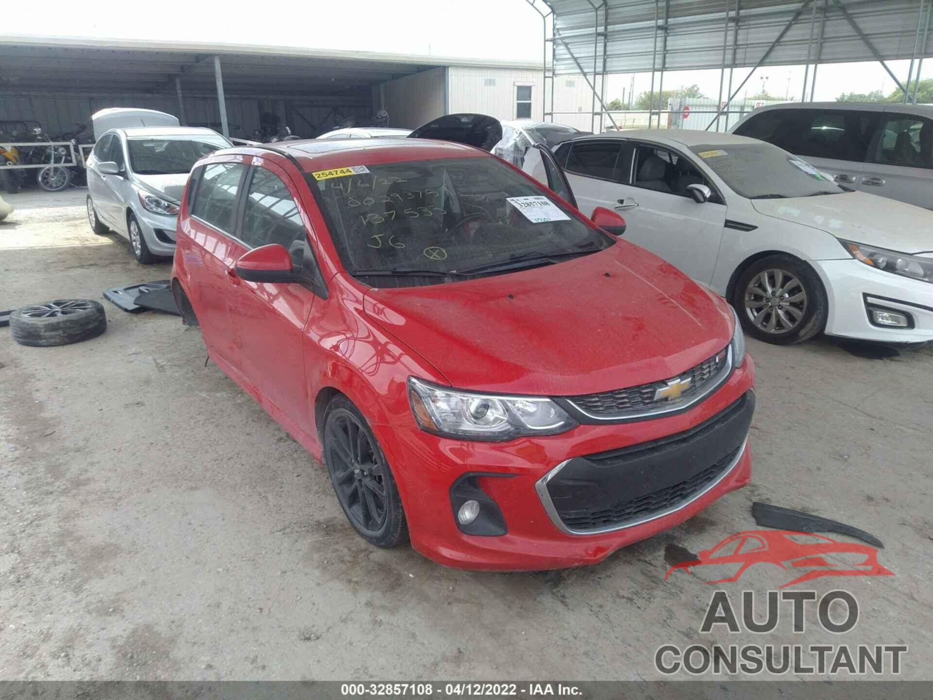 CHEVROLET SONIC 2017 - 1G1JF6SB3H4137533