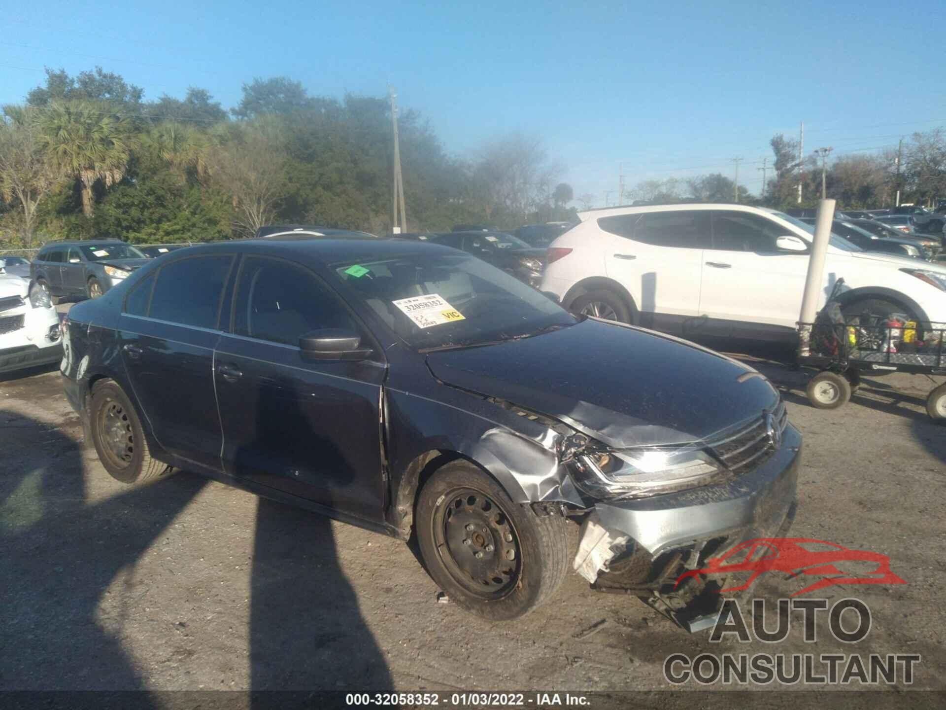 VOLKSWAGEN JETTA 2017 - 3VW2B7AJ8HM381525