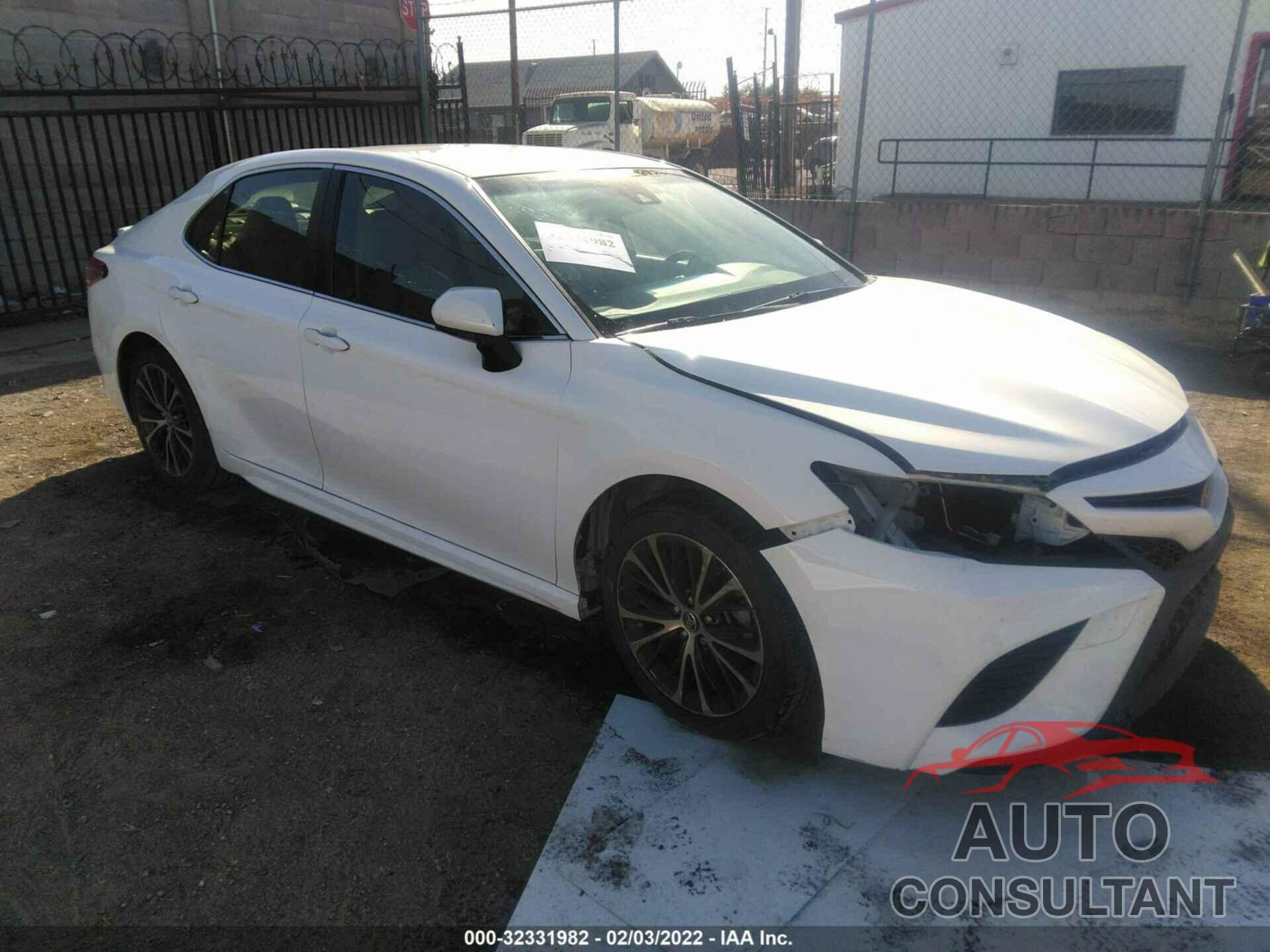 TOYOTA CAMRY 2018 - JTNB11HK6J3048695