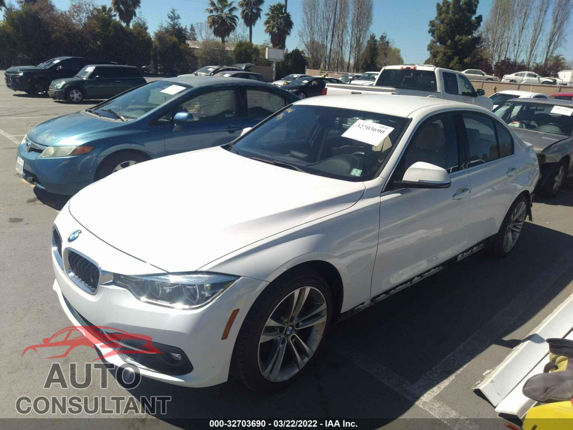 BMW 3 SERIES 2018 - WBA8D9C53JEM32554