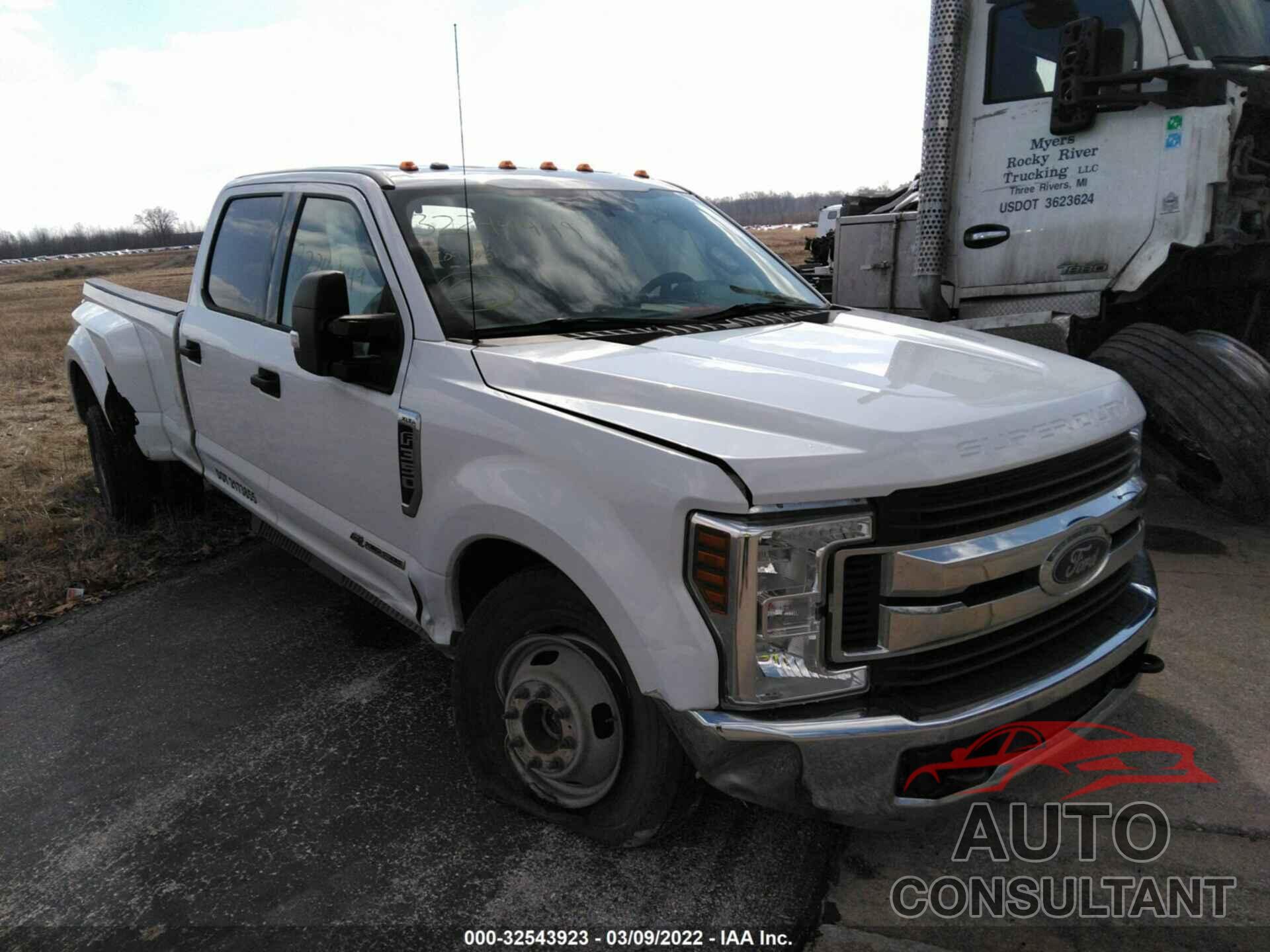 FORD SUPER DUTY F-350 DRW 2018 - 1FT8W3DT4JEB22193