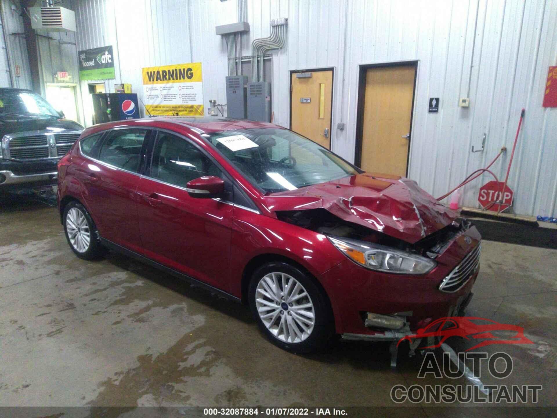 FORD FOCUS 2017 - 1FADP3N20HL264862