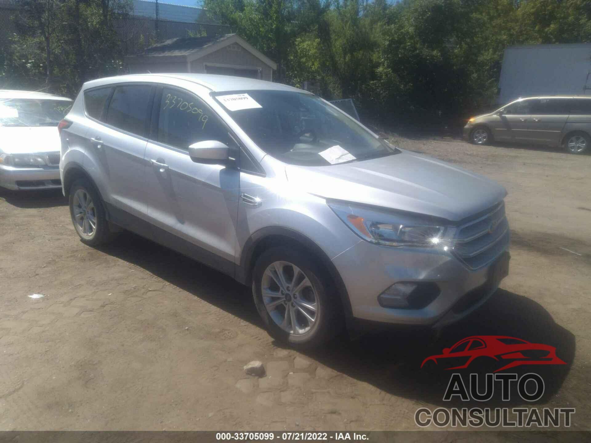 FORD ESCAPE 2019 - 1FMCU0GD5KUB31183