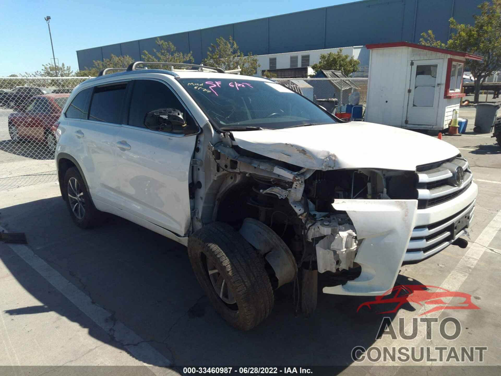 TOYOTA HIGHLANDER 2018 - 5TDJZRFH9JS559962