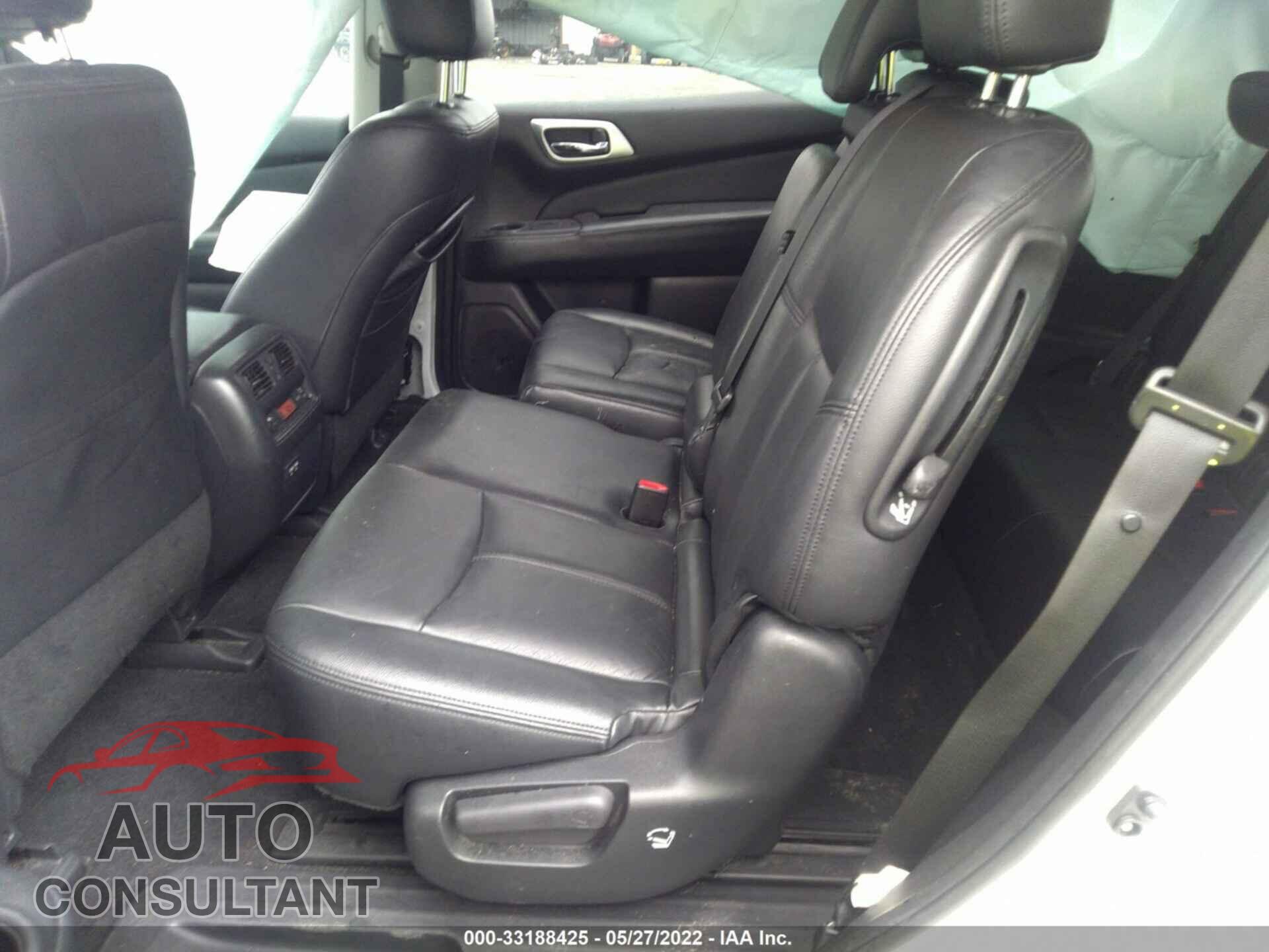 NISSAN PATHFINDER 2017 - 5N1DR2MM8HC688481