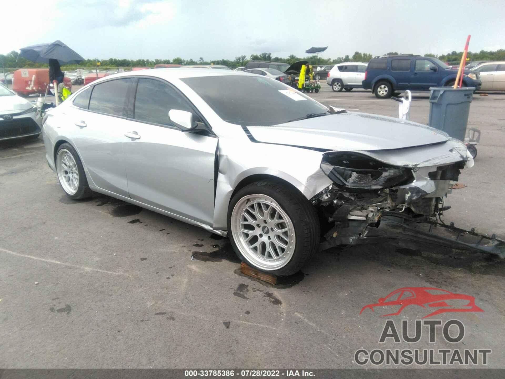 CHEVROLET MALIBU 2017 - 1G1ZE5ST4HF175320