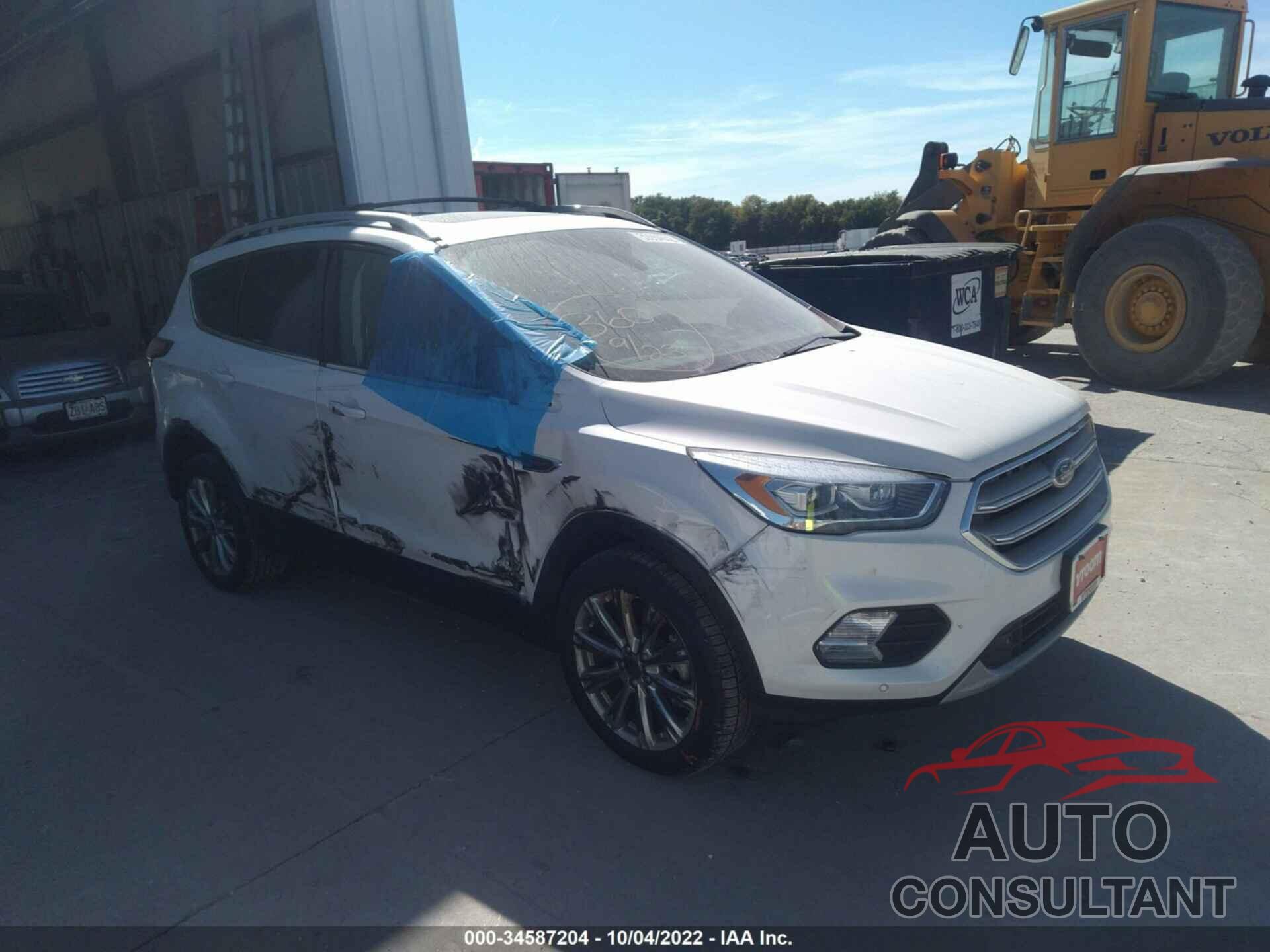 FORD ESCAPE 2018 - 1FMCU9J97JUC62140