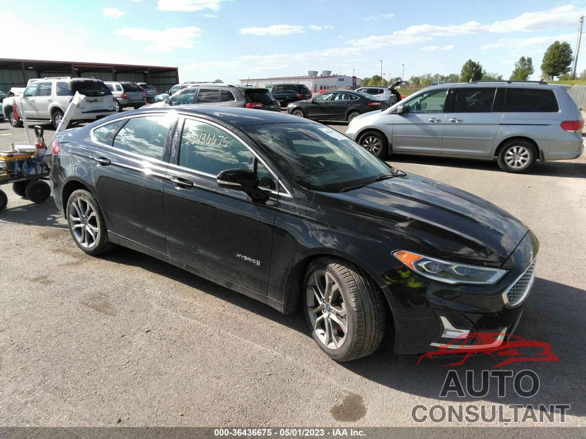 FORD FUSION HYBRID 2019 - 3FA6P0RU4KR243945