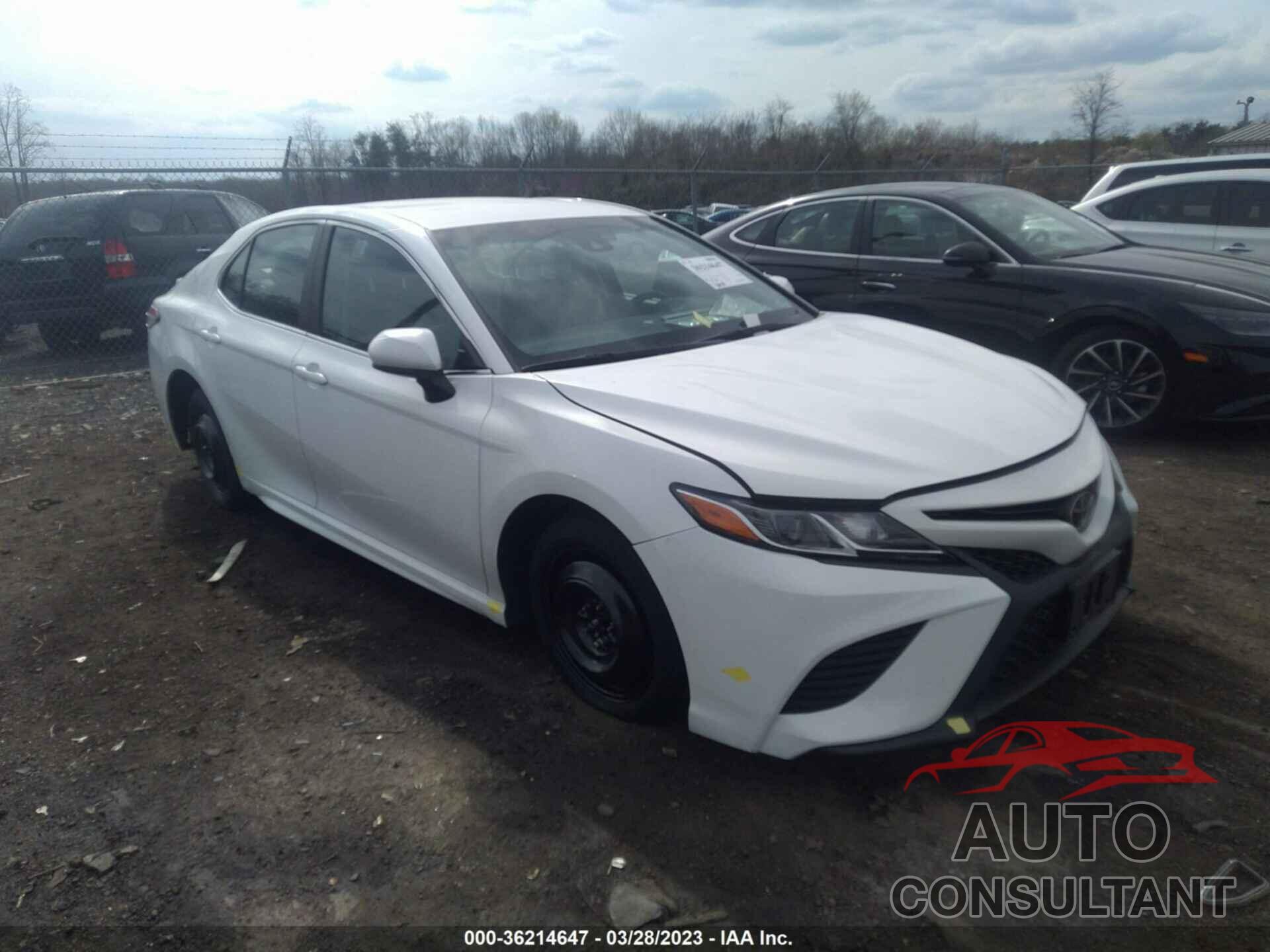 TOYOTA CAMRY 2018 - 4T1B11HKXJU548580