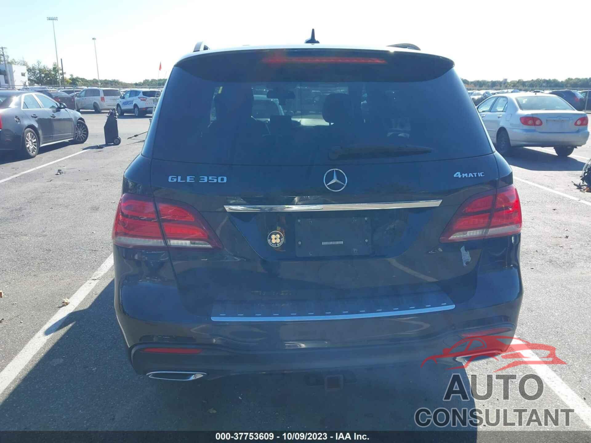 MERCEDES-BENZ GLE 2018 - 4JGDA5HB5JB152911