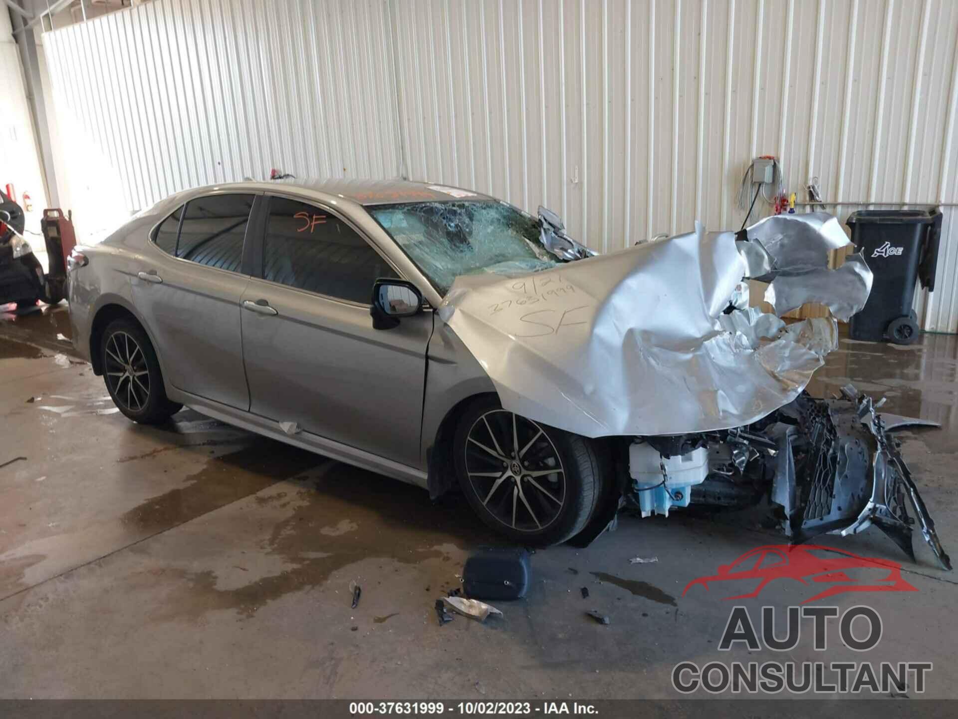 TOYOTA CAMRY 2021 - 4T1G11BK6MU027617