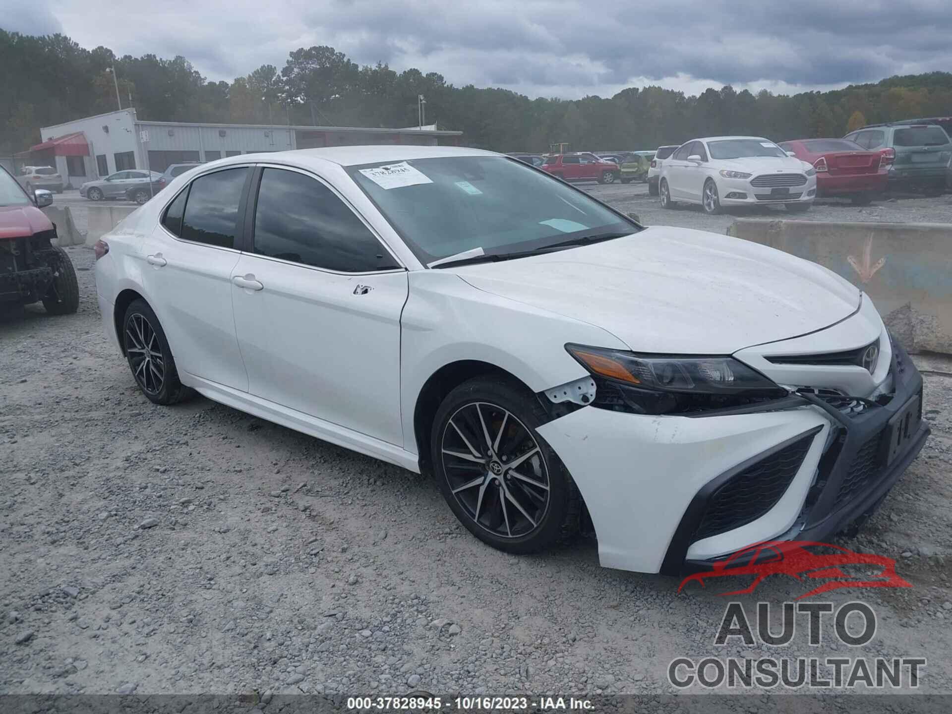 TOYOTA CAMRY 2021 - 4T1G11AK7MU588202