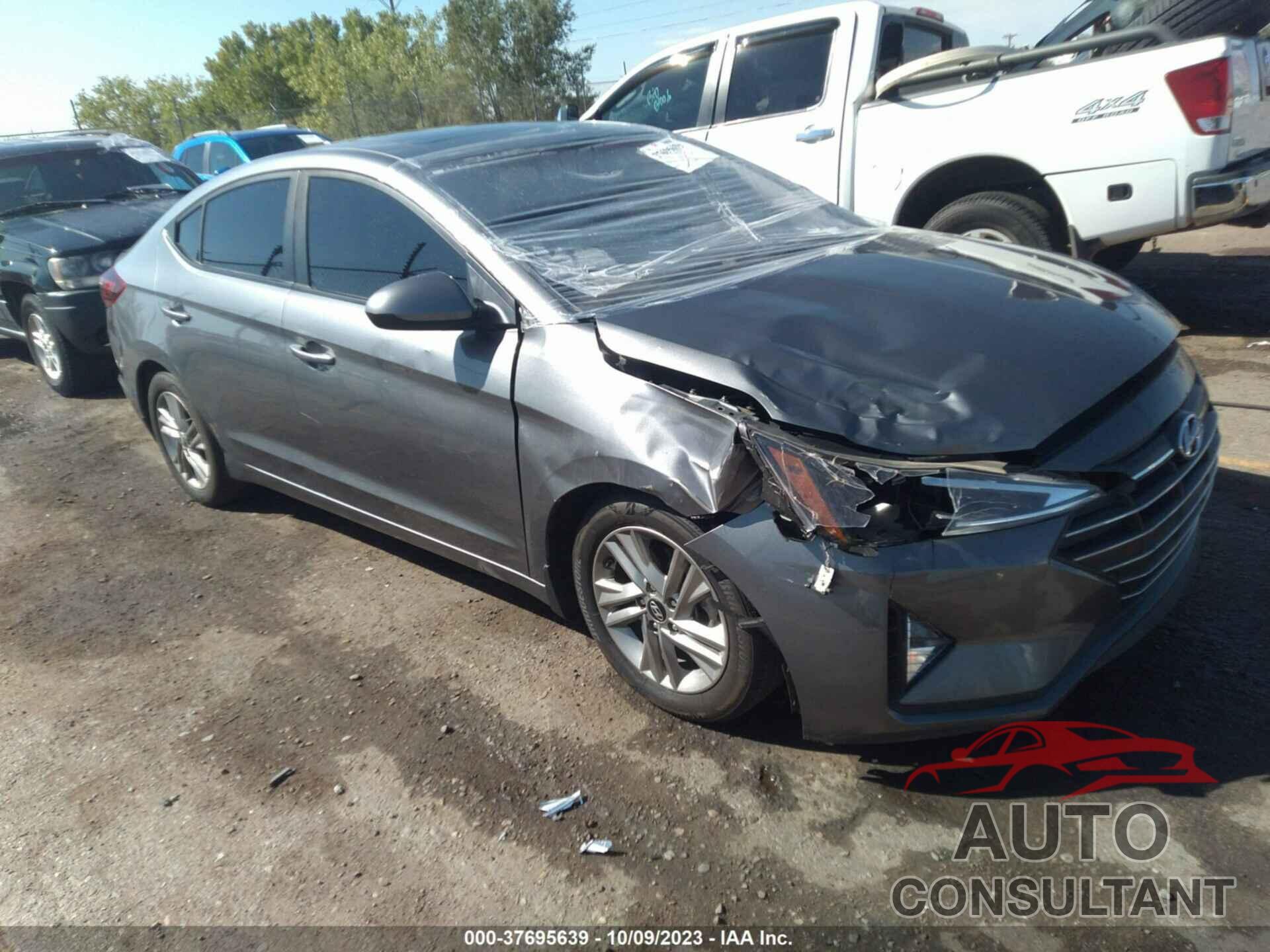 HYUNDAI ELANTRA 2019 - 5NPD84LF0KH478863