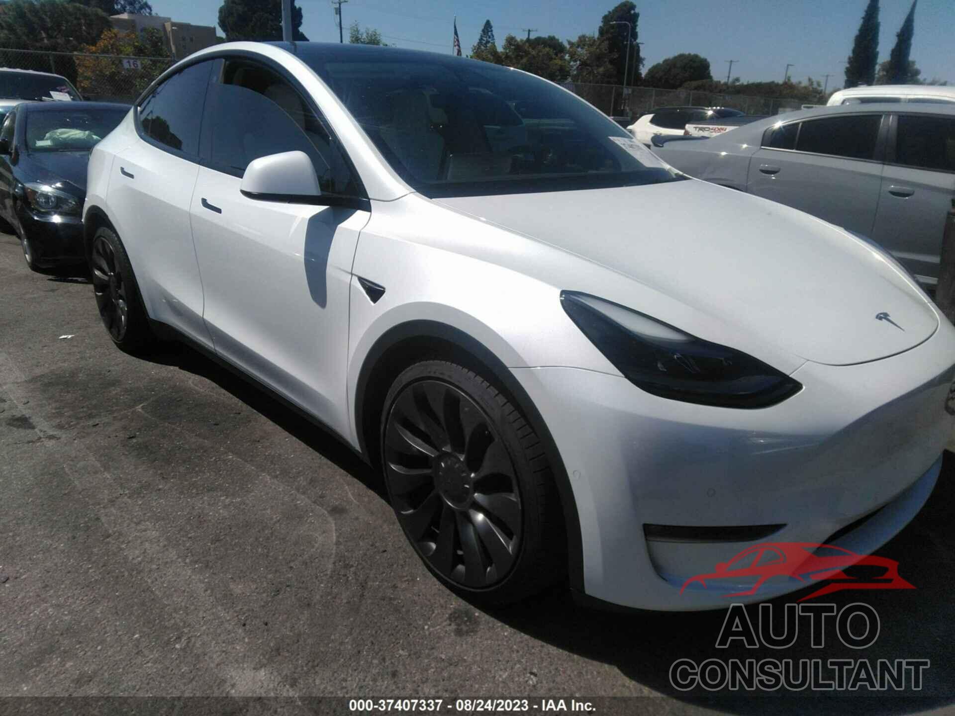 TESLA MODEL Y 2021 - 5YJYGDEF2MF270471