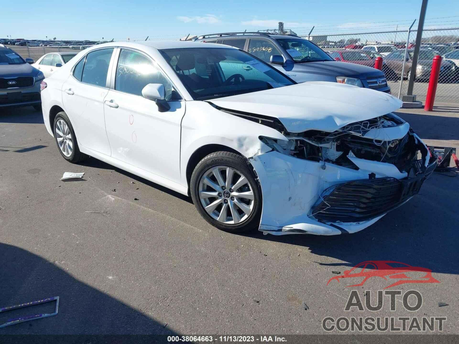 TOYOTA CAMRY 2020 - 4T1C11AK6LU910244