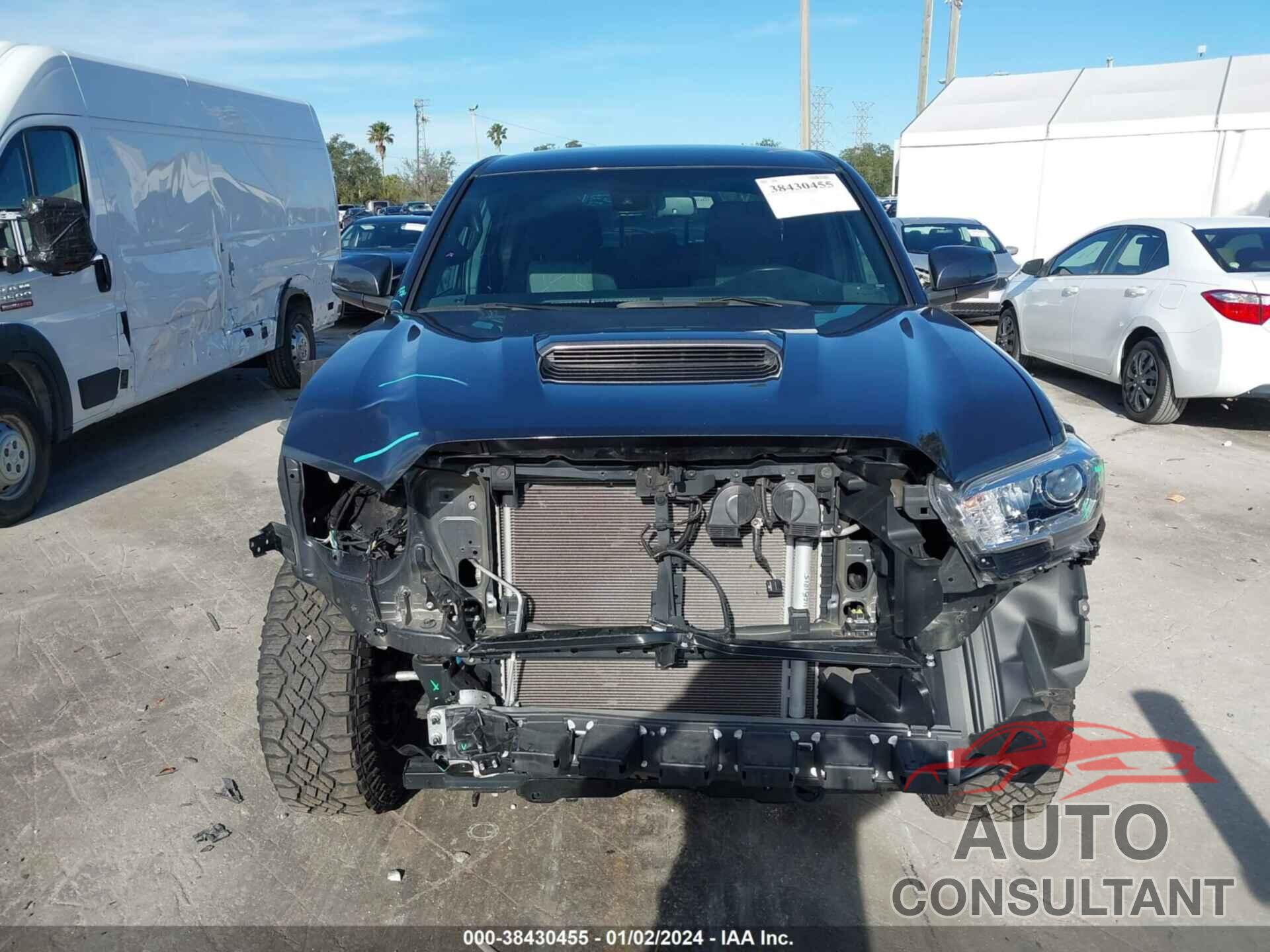 TOYOTA TACOMA 2022 - 3TMAZ5CN2NM185459