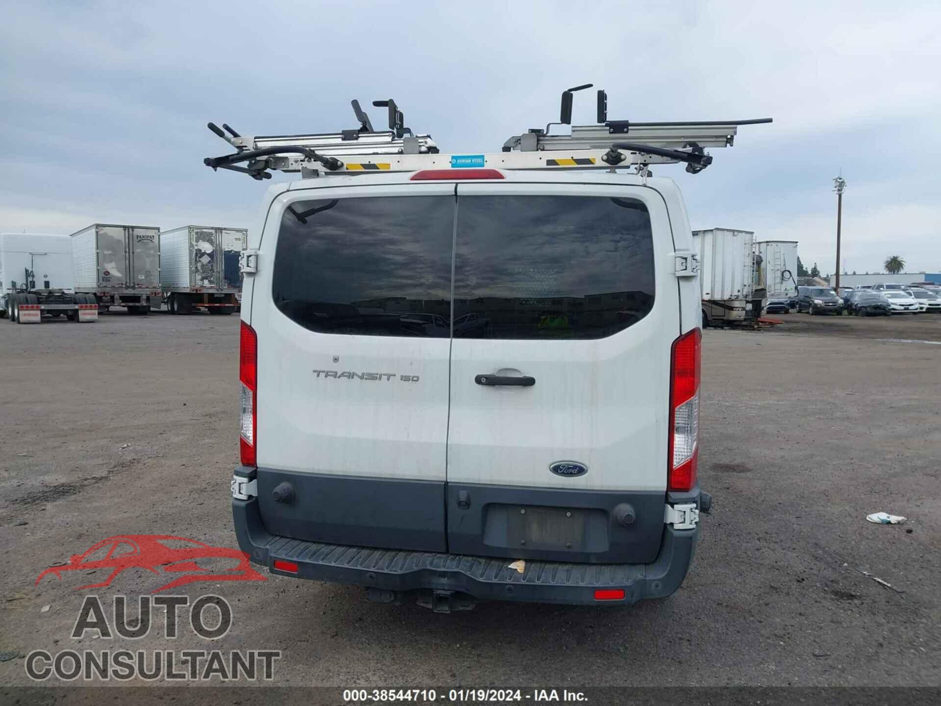 FORD TRANSIT-150 2018 - 1FTYE2YM6JKB37716